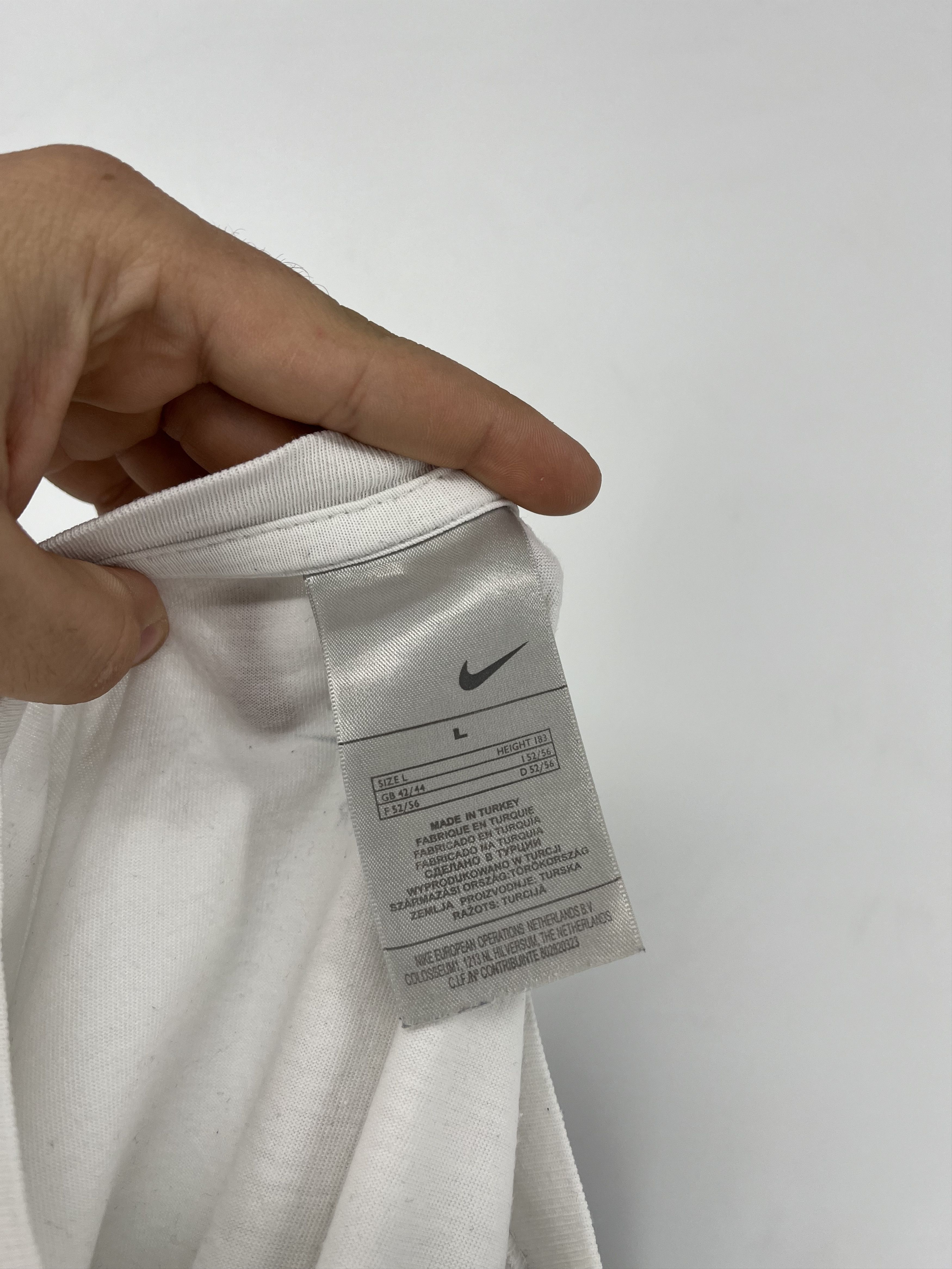 Nike Vintage 90s Nike Swoosh Logo Tee Travis Scott Style Grailed Size US L / EU 52-54 / 3 - 7 Thumbnail
