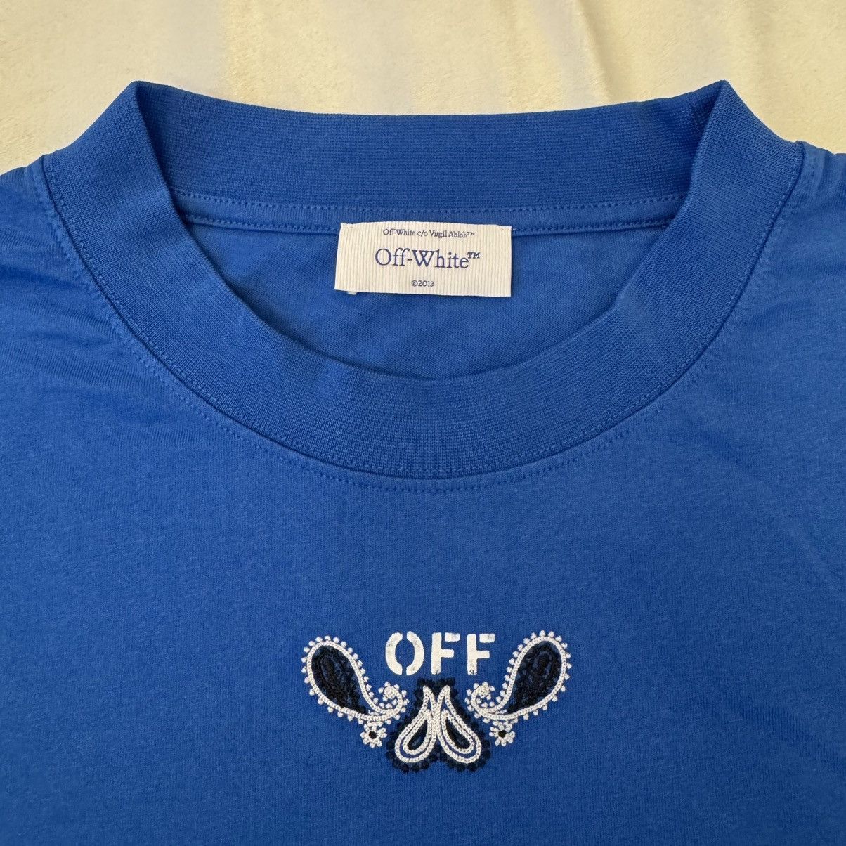 Off-White OFF-WHITE c/o Virgil Abloh Bandana Embroidered Arrow Tee Size US XL / EU 56 / 4 - 4 Thumbnail