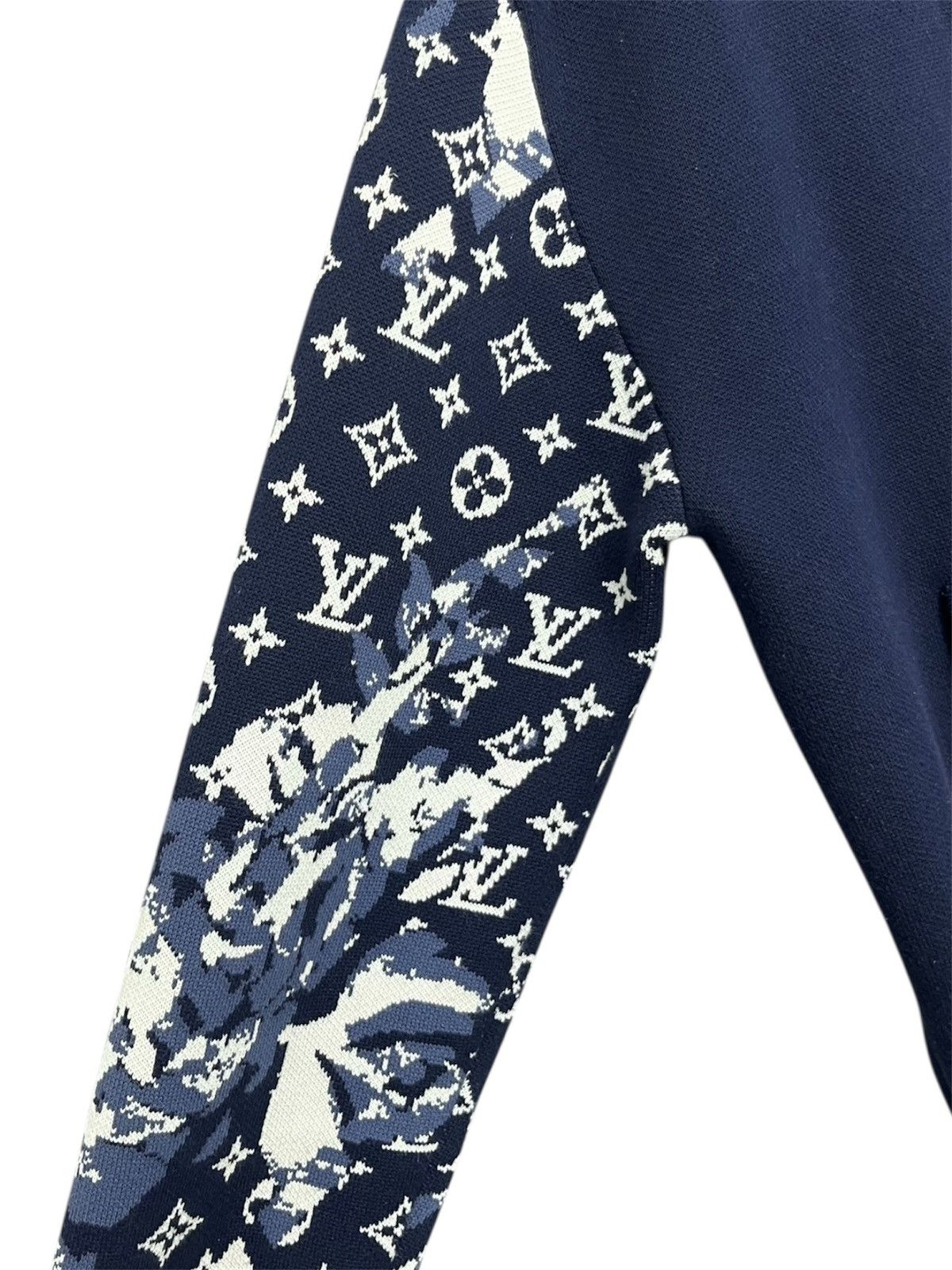 Louis Vuitton Louis Vuitton L Monogram Baseball Jacket Jacquard navy Size US L / EU 52-54 / 3 - 4 Thumbnail