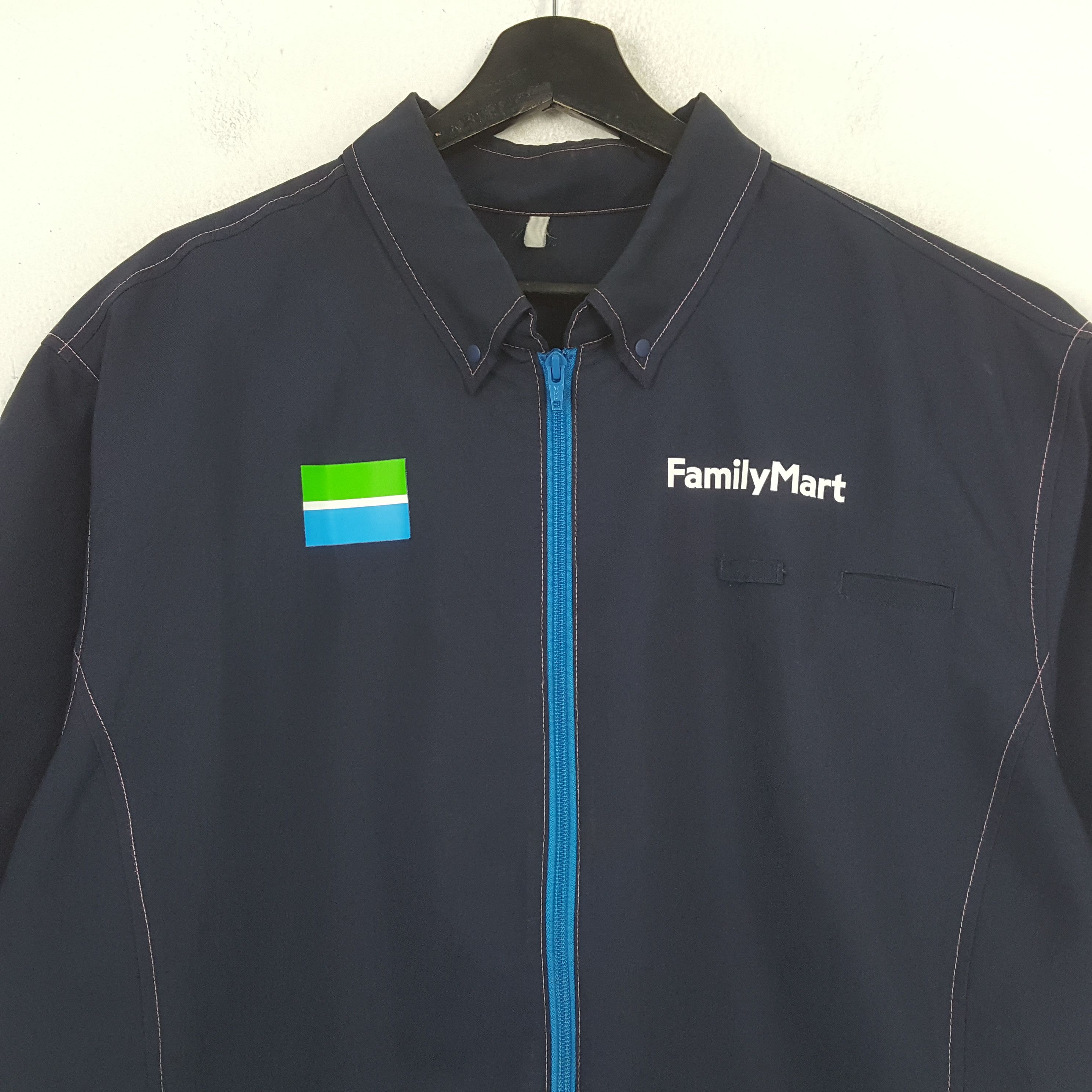 Vintage Family Mart Japanese Brand Workwear Jacket C301N7 Size US L / EU 52-54 / 3 - 2 Thumbnail