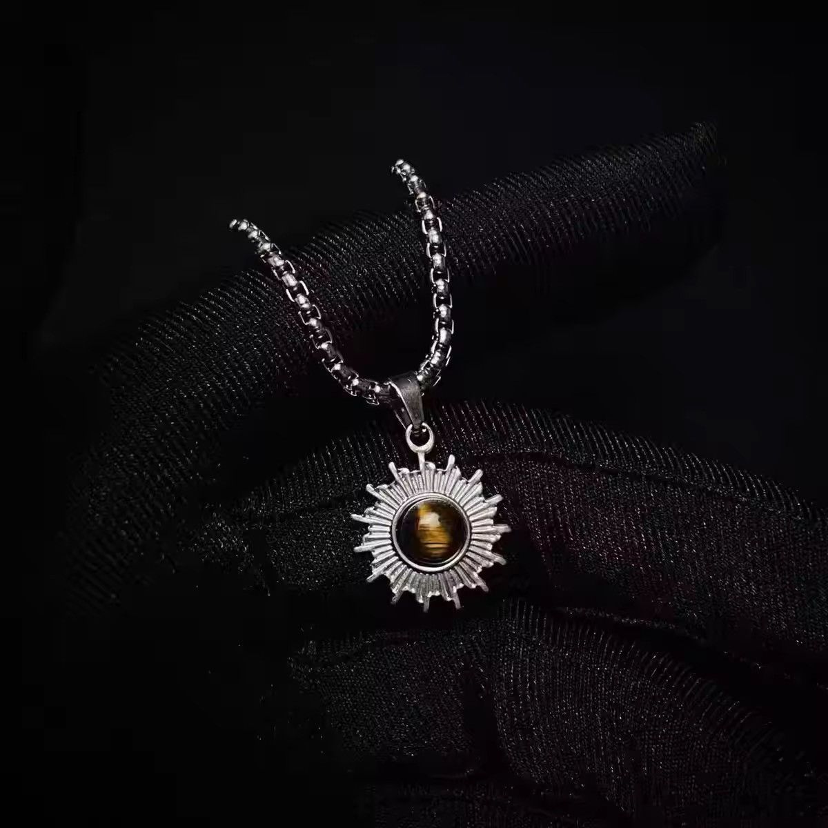 Other Punk Sun Pendant Necklace Size ONE SIZE - 3 Thumbnail