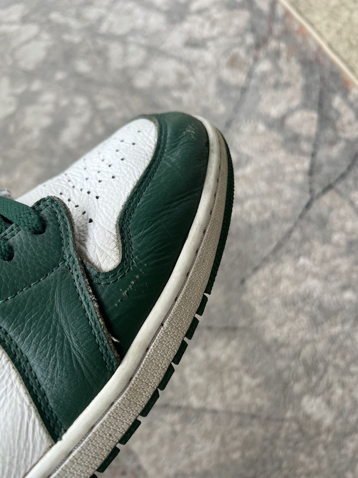Jordan Brand Nike Air Jordan 1 High OG Green White Size US 14 / EU 47 - 9 Thumbnail