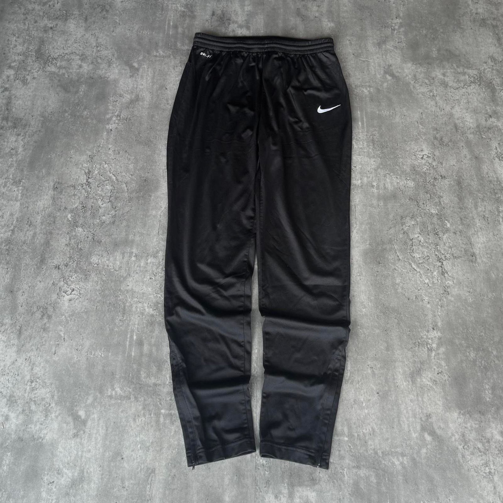 Nike × Nike ACG × Vintage Vintage Y2K Nike Embroidered Black Athletic Sweatpants Size US 31 - 1 Thumbnail