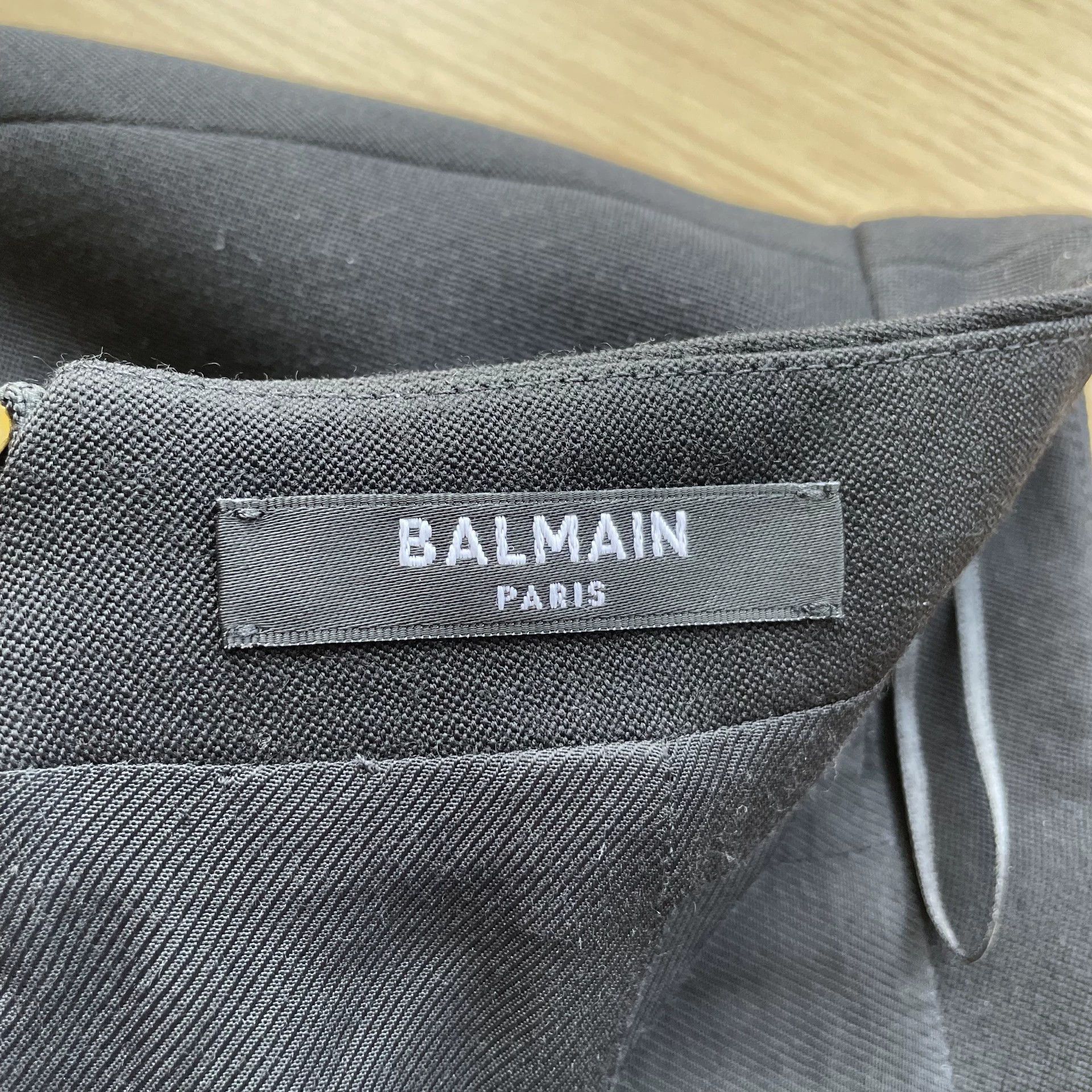 Balmain Balmain Gold Button Wool Black Skirt Women Size 34 Size 24" / US 00 / IT 34 - 5 Thumbnail
