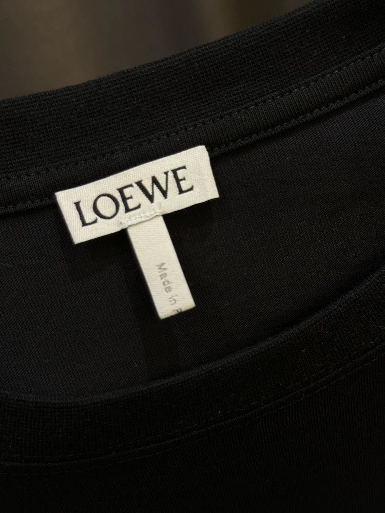 Loewe LOEWE Printed fake pocket off shoulder T-shirt Size M / US 6-8 / IT 42-44 - 4 Thumbnail