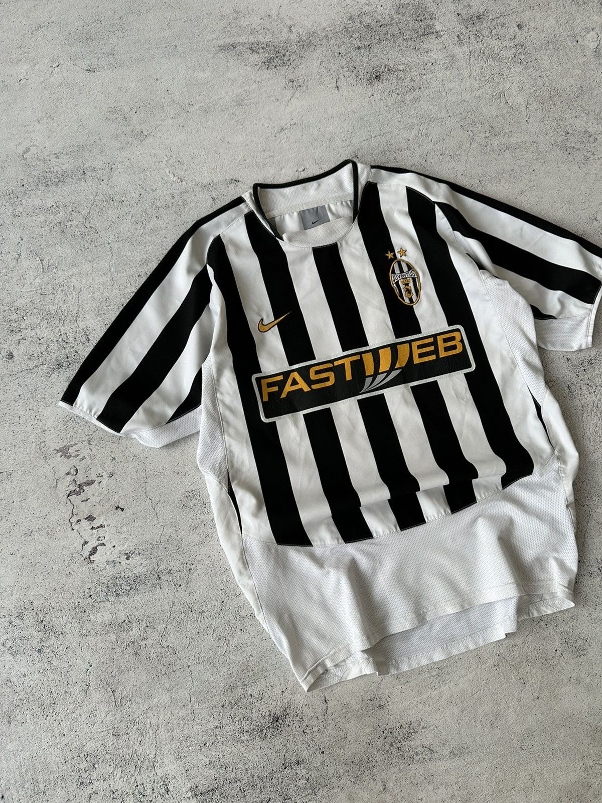 Nike × Vintage Vintage Nike Juventus Jersey 2003/2004 Size US M / EU 48-50 / 2 - 3 Thumbnail