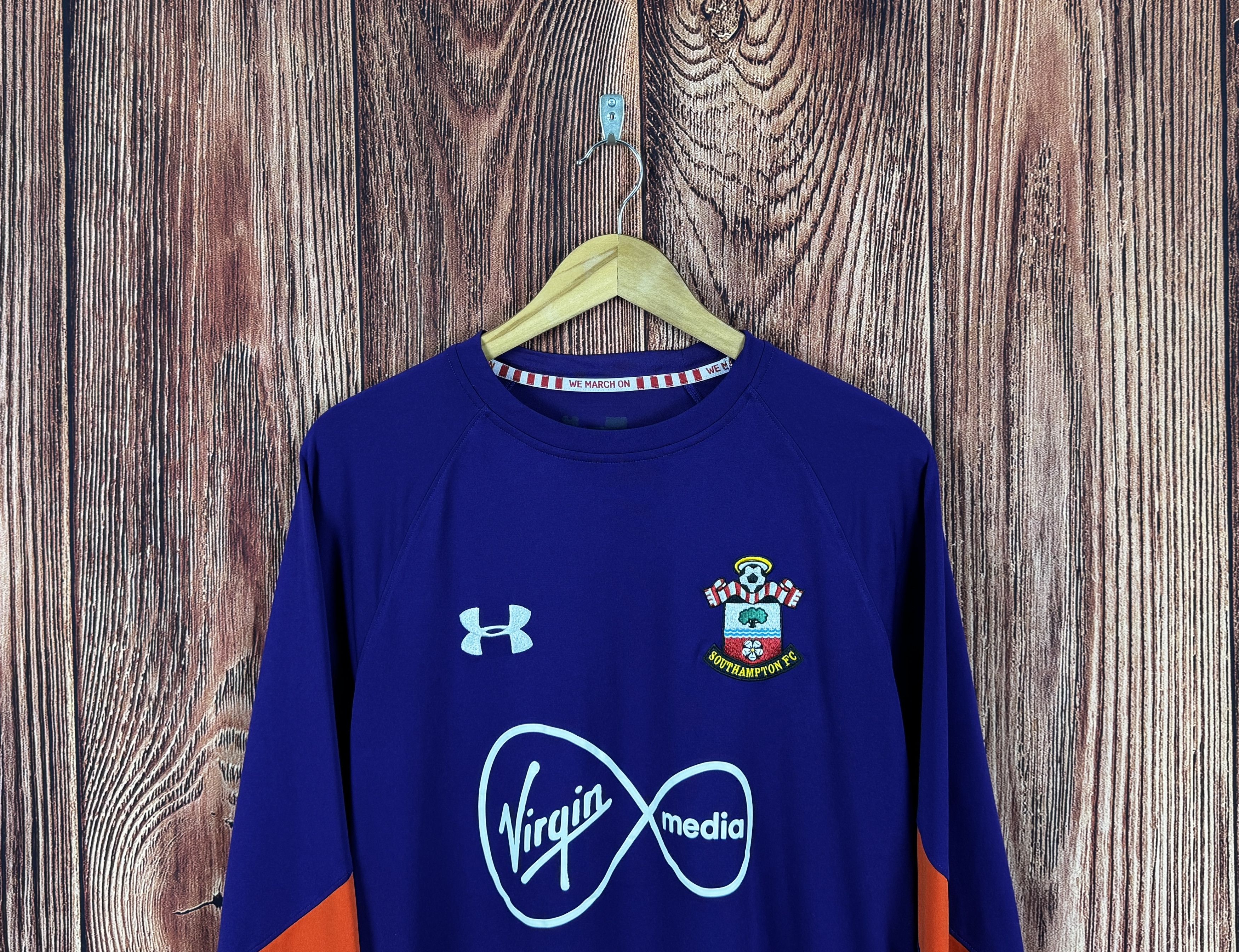 Under Armour 2016/17 SOUTHAMPTON Under Armour GOALKEEPER SHIRT PURPLE Size US L / EU 52-54 / 3 - 2 Thumbnail