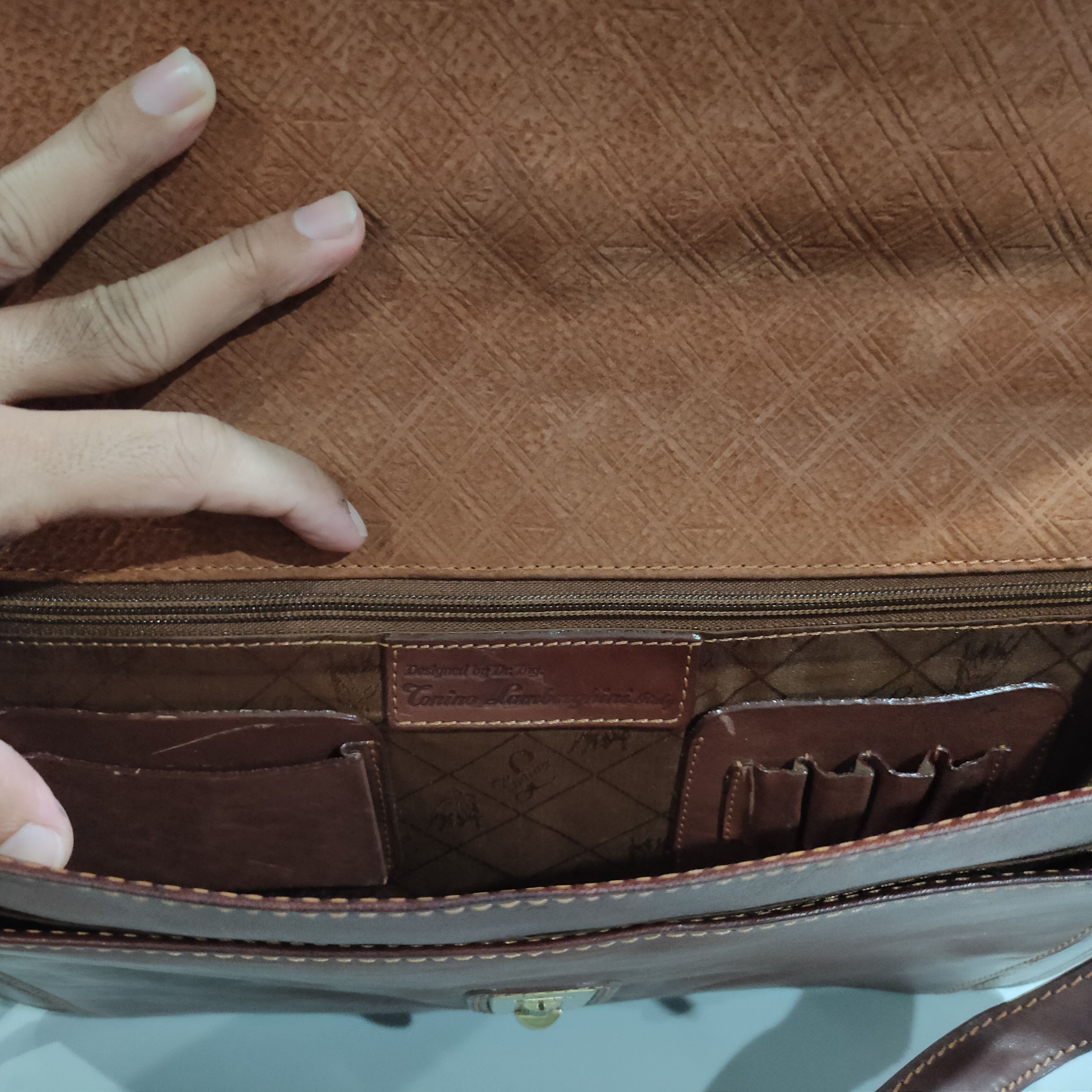 Tonino Lamborghini 🔥Vintage Tonino Lamborghini Genuine Leather Briefcase Bag Size ONE SIZE - 4 Thumbnail