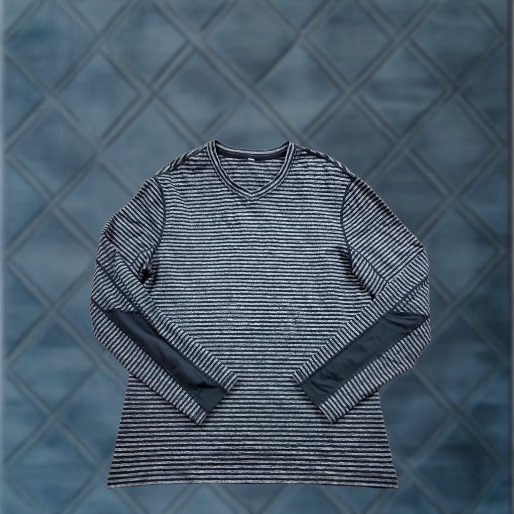 Lululemon Lululemon Speed Long Sleeve Shirt Mens L Gray Striped Pullover Tech Stretch Size US L / EU 52-54 / 3 - 1 Thumbnail