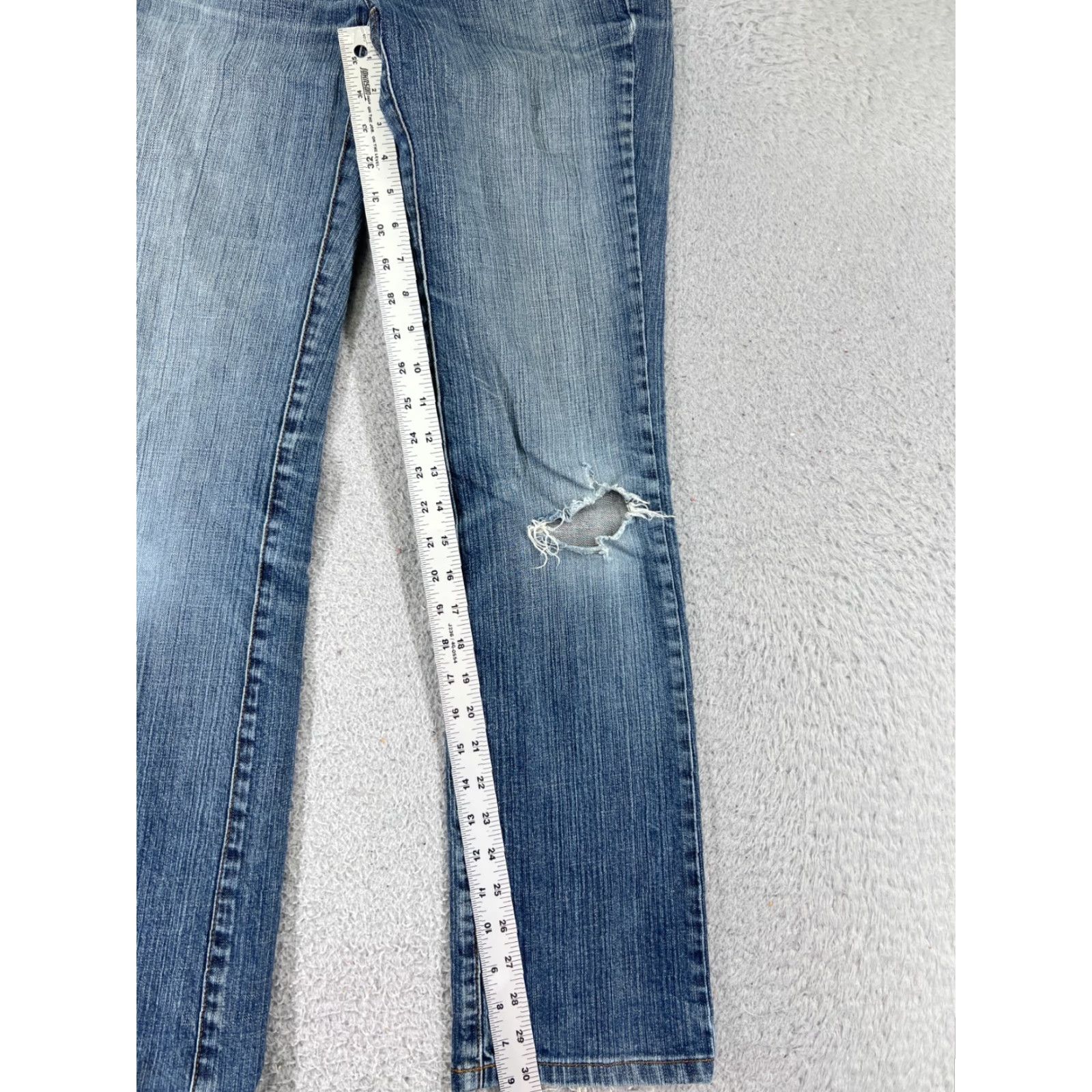 Vintage The Limited Jeans Women 2 Blue Denim Distressed Low Rise 26x30 Drew Cotton Size 26" / US 2 / IT 38 - 7 Thumbnail