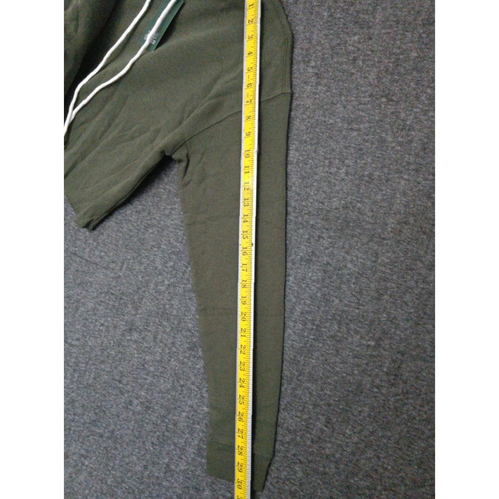 Vintage Wild Fable Crop Hoodie Women's Olive Green L Hoodie Women's Crop Hoodie Olive Green L Wild Fable Activewear Hoodie 2020s Winter Fall Green Womens Size L / US 10 / IT 46 - 5 Thumbnail