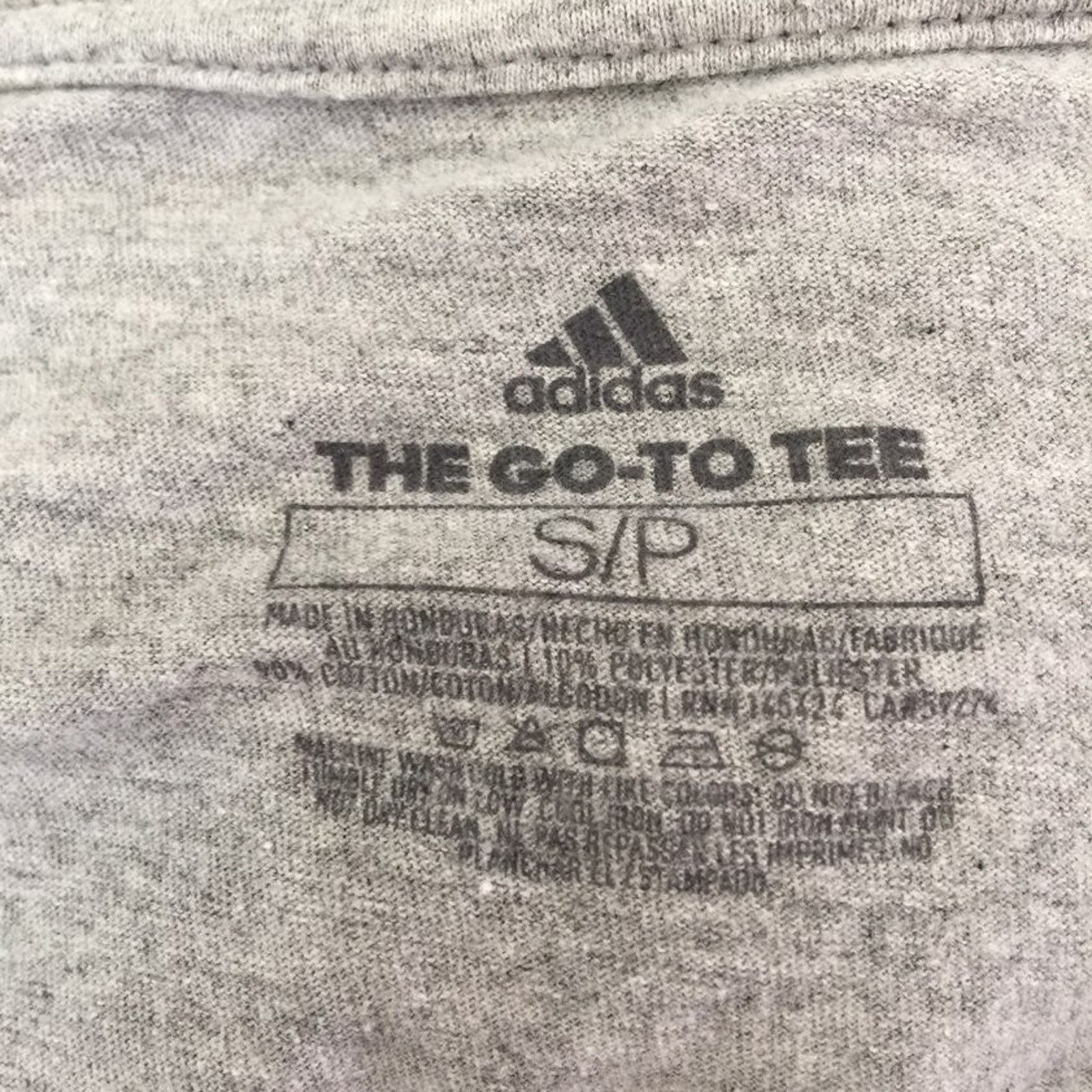 Adidas Adidas Women's Size Small T-Shirt The GO-TO-TEE Gray Unisex Size S / US 4 / IT 40 - 6 Thumbnail