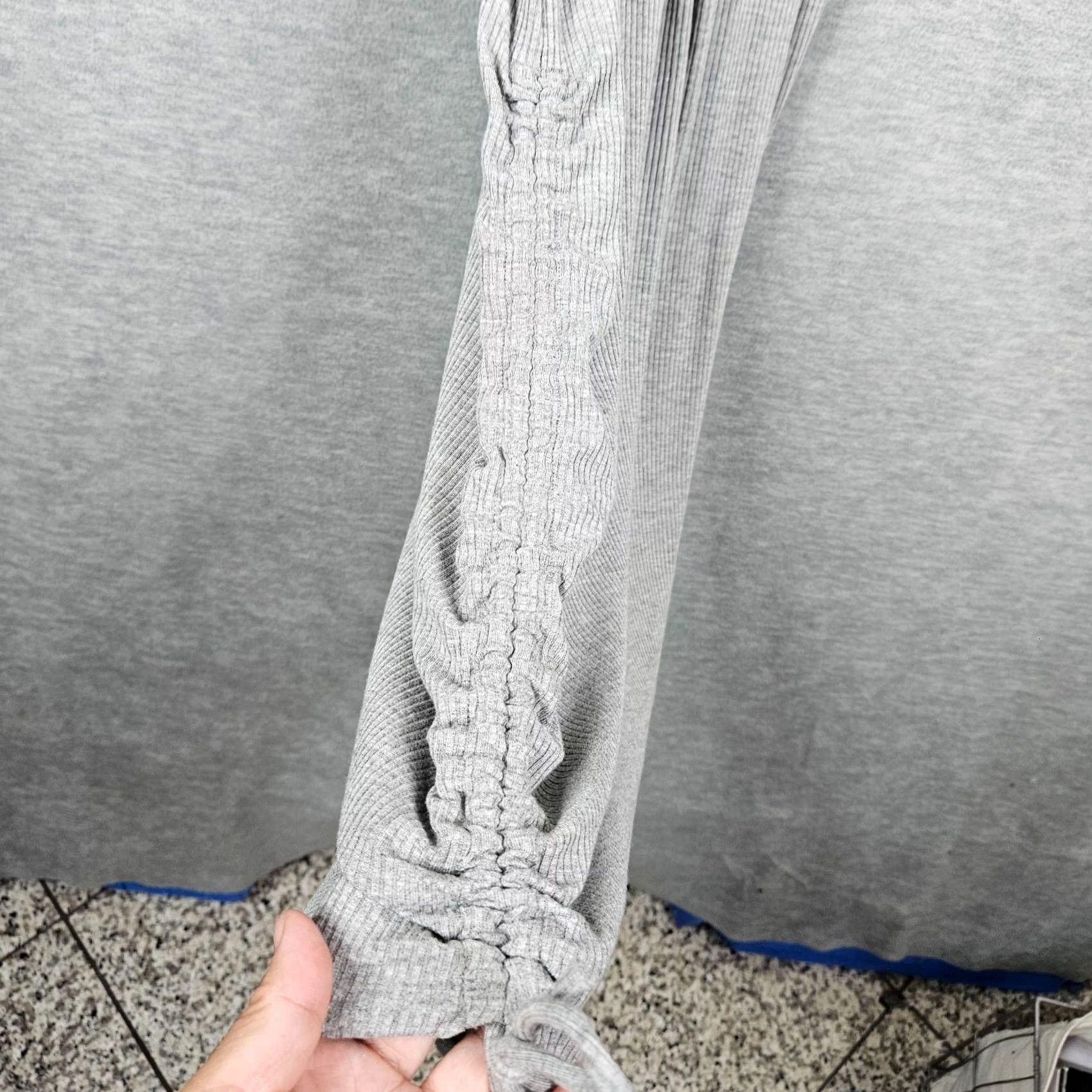 Sweaty Betty Sweaty Betty Dress Sleeveless Gray Knit Sz XS A-Line Ruched Casual Size XS / US 0-2 / IT 36-38 - 4 Thumbnail