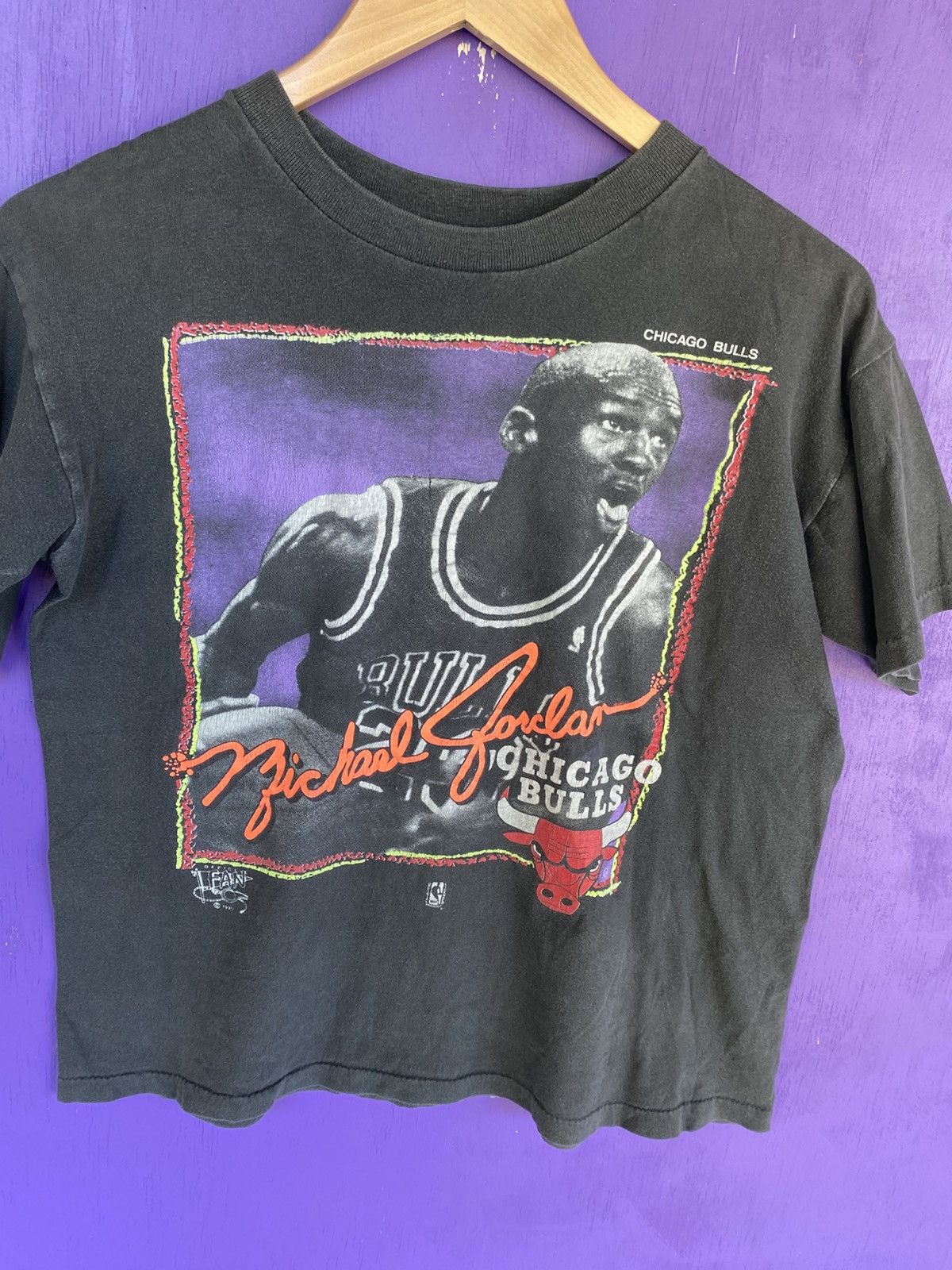 Other Vintage 1990 Chicago bulls Michael Jordan faded t-shirt Size M / US 6-8 / IT 42-44 - 3 Thumbnail