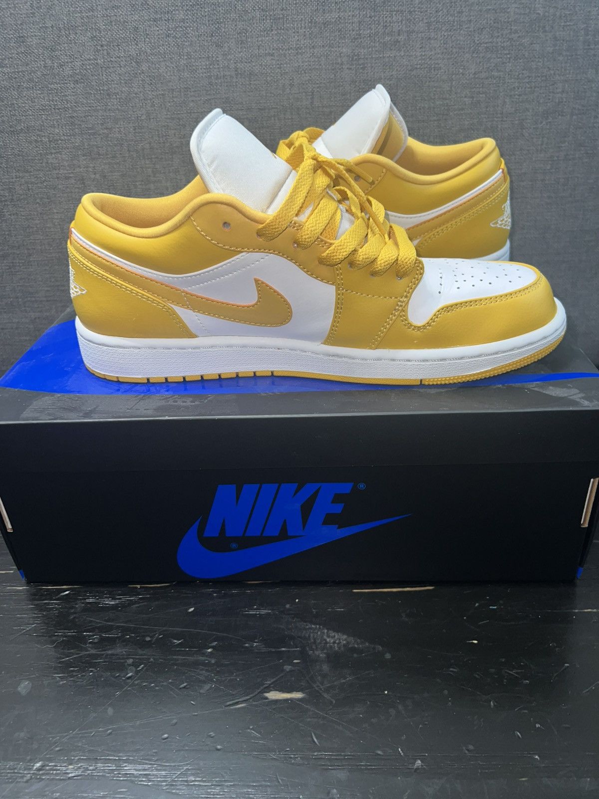 Jordan Brand × Nike Jordan 1 low Pollen Size US 9.5 / EU 42-43 - 5 Thumbnail