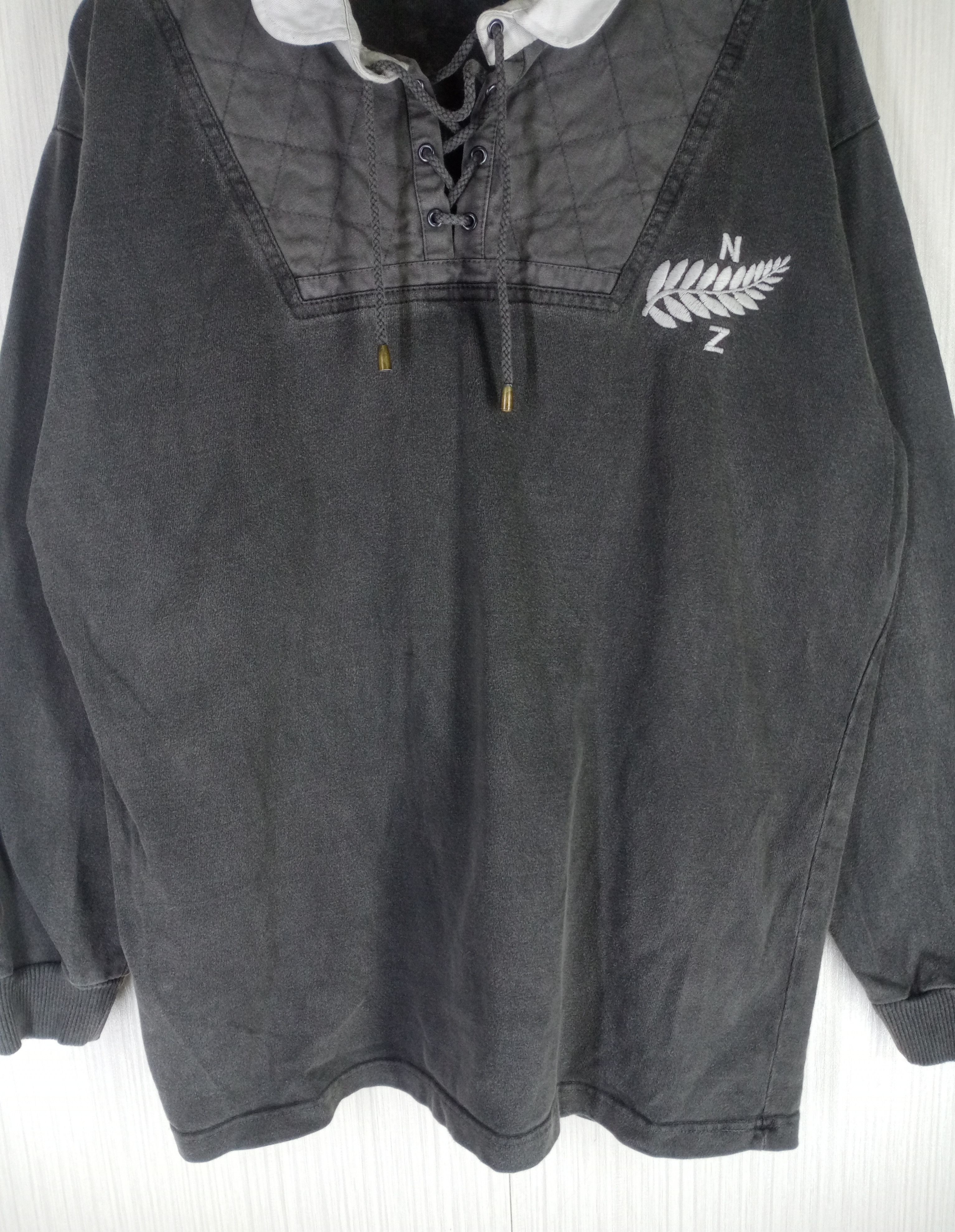 Canterbury of New Zealand Rare Vintage 1991 Rugger Gear New Zealand Rugby Jersey Size US L / EU 52-54 / 3 - 2 Thumbnail