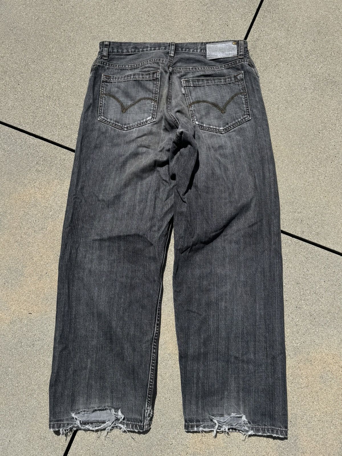 Levi's Dark Gray Levi Silver Tabs Size US 34 / EU 50 - 5 Thumbnail