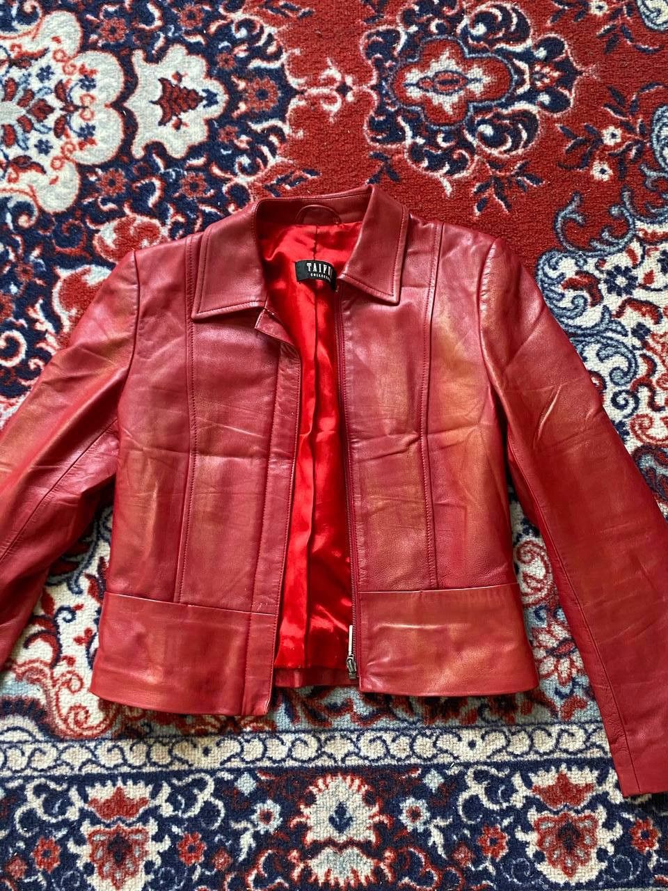 Vintage Vintage red leather tight jacket Size S / US 4 / IT 40 - 4 Thumbnail