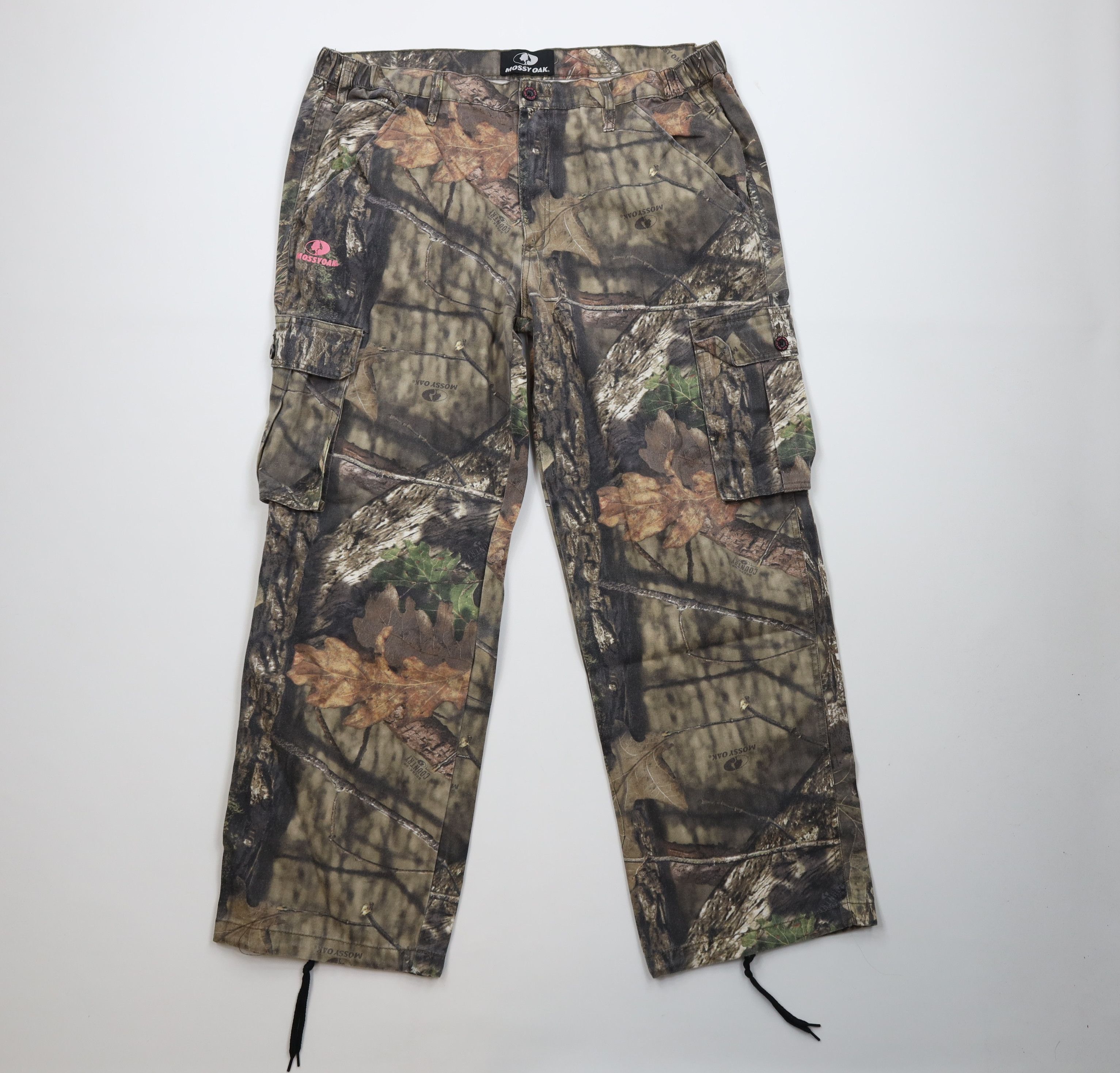 Vintage Vintage Y2K Streetwear Mossy Oak Camouflage Wide Leg Pants Size 40" / US 18 - 1 Thumbnail