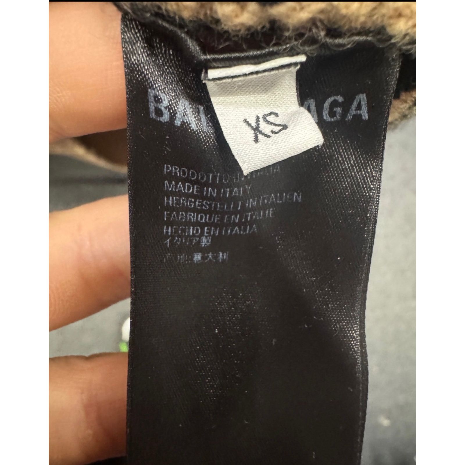 Balenciaga Balenciaga Brown Oversized Wool Sweater - Sz XS Size XS / US 0-2 / IT 36-38 - 6 Thumbnail