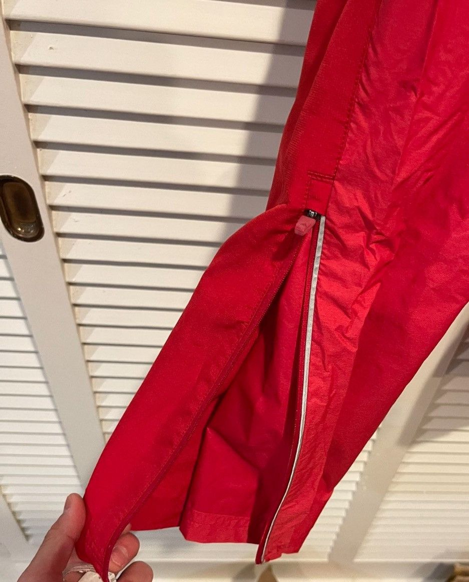 Adidas Adidas red windproof sweatpants medium Size US 30 / EU 46 - 2 Thumbnail