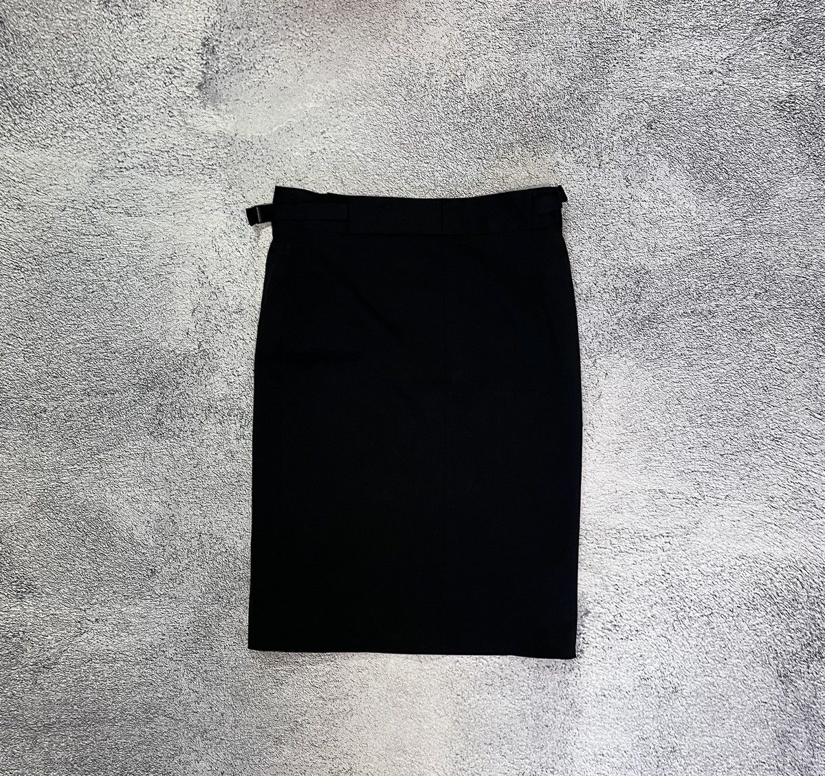 Gucci Gucci Wool Skirt Black Midi Italy Size 42 Side Buckles Slit Size 28" / US 6 / IT 42 - 10 Thumbnail