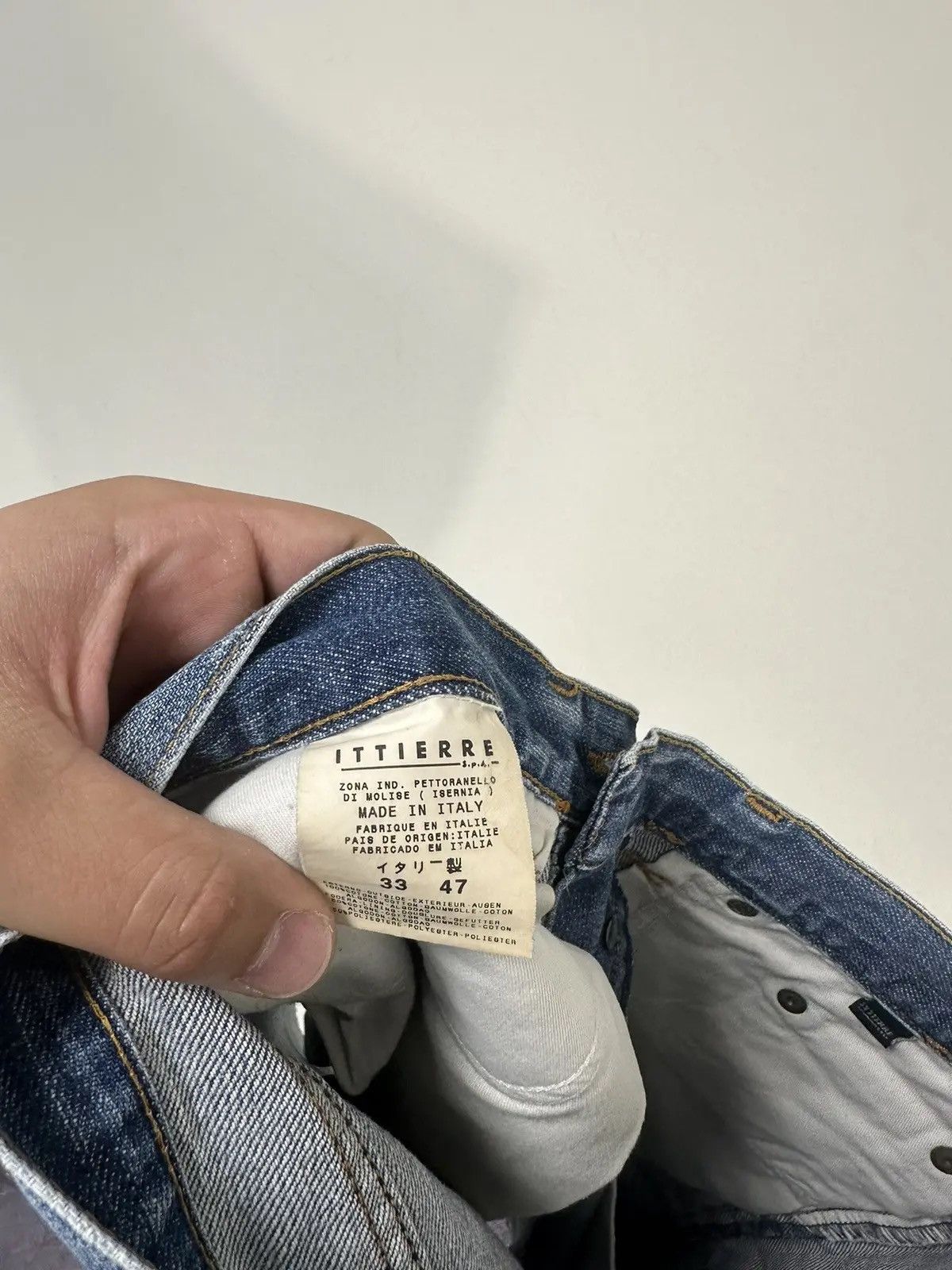 Dolce & Gabbana × Vintage Vintage Dolce & Gabbana Y2K Women's Distressed Denim Shorts Size 32" / US 10 / IT 46 - 8 Thumbnail