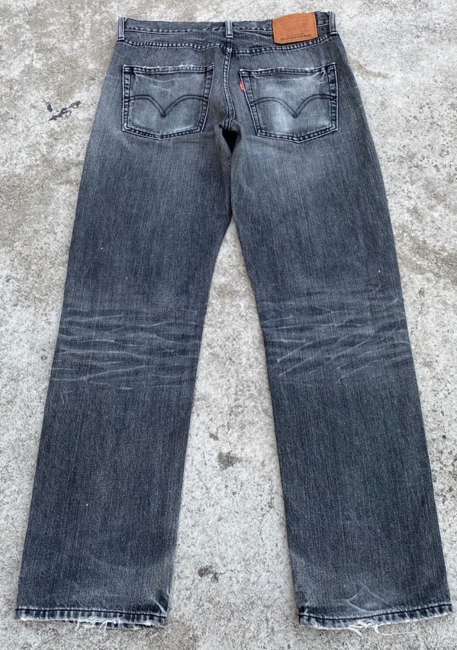 Levi's Vintage Levis 501 Distressed Denim Kurt Cobain Style Size US 32 / EU 48 - 2 Thumbnail