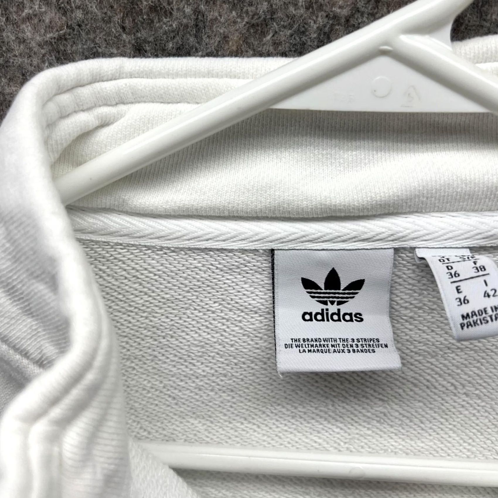 Adidas Adidas Sweater Women Small Trefoil White Cropped 1/2 Zip Pullover Sweatshirt Fleece Cotton Long Sleeve Logo Regular VINTAGE: No Size S / US 4 / IT 40 - 5 Thumbnail