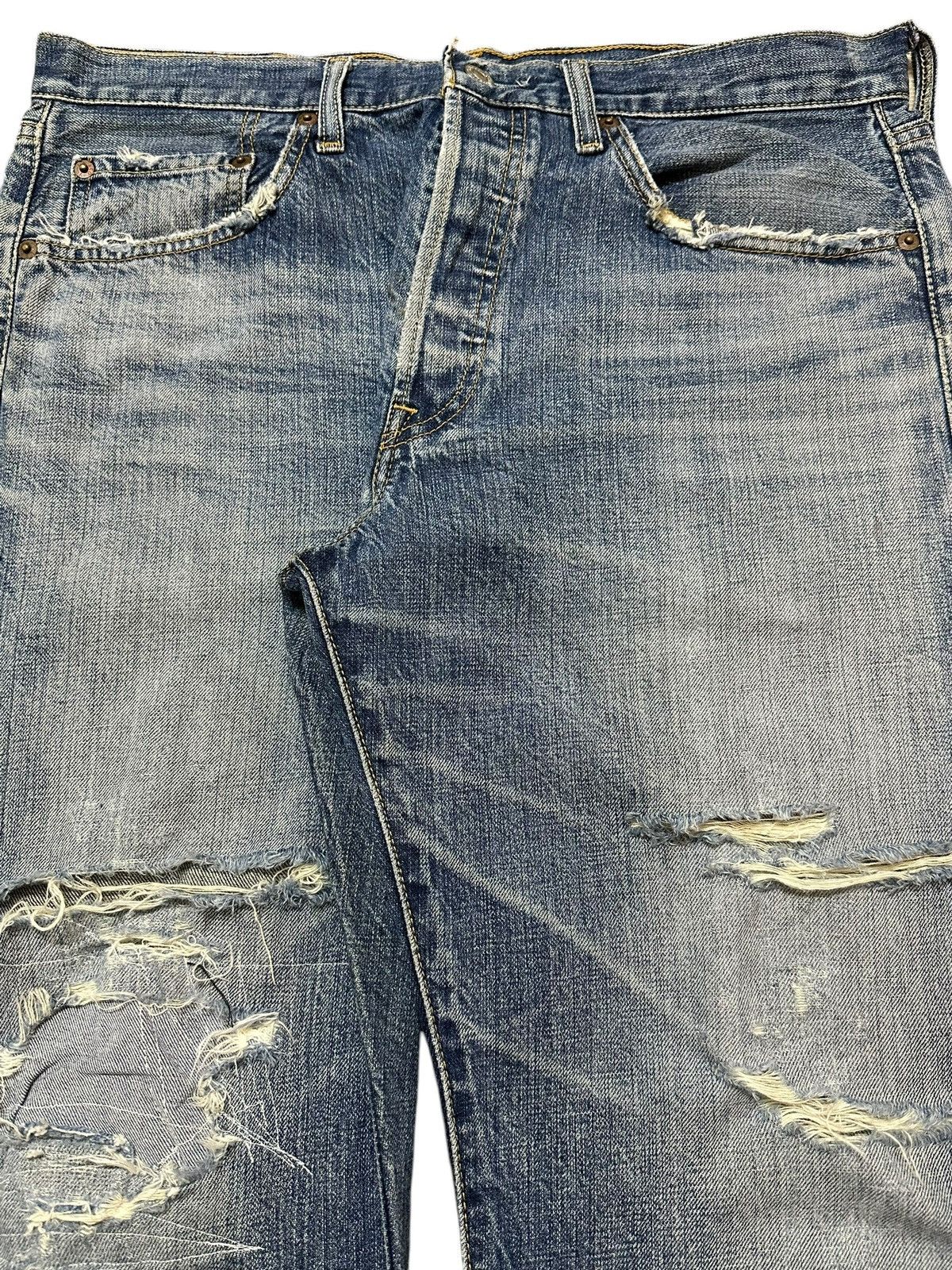 Levi's Vintage 90s Levis 501 Faded Wash Distressed Baggy Jeans Size US 33 - 4 Thumbnail