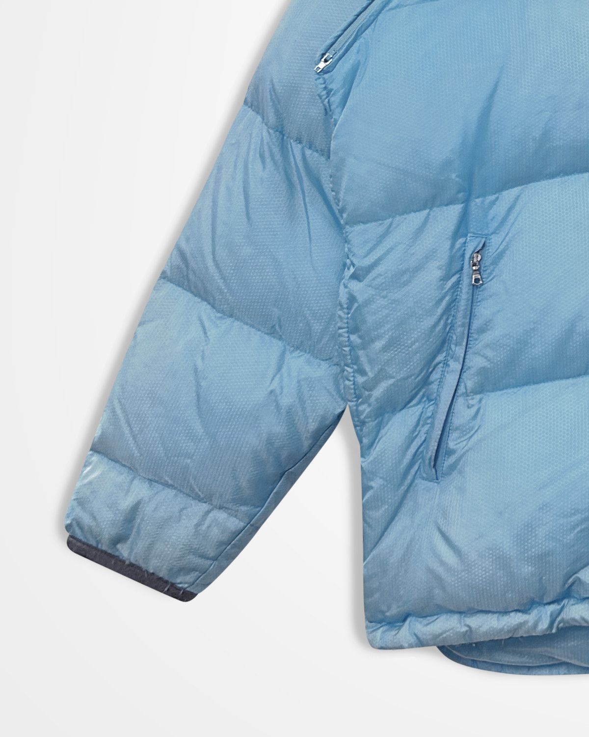 Undercover Undercover, AW00 Small Parts Chameleon Puffer Size US L / EU 52-54 / 3 - 6 Thumbnail