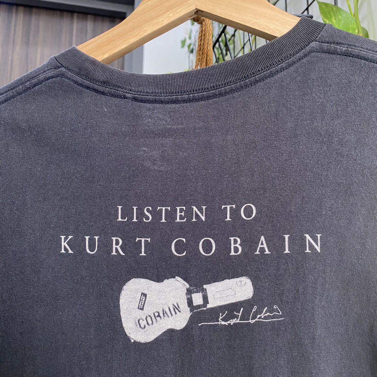 Band Tees Thrashed Faded Kurt Cobain Nirvana Band ERD GRUNGE UT TEE Size US XL / EU 56 / 4 - 6 Thumbnail
