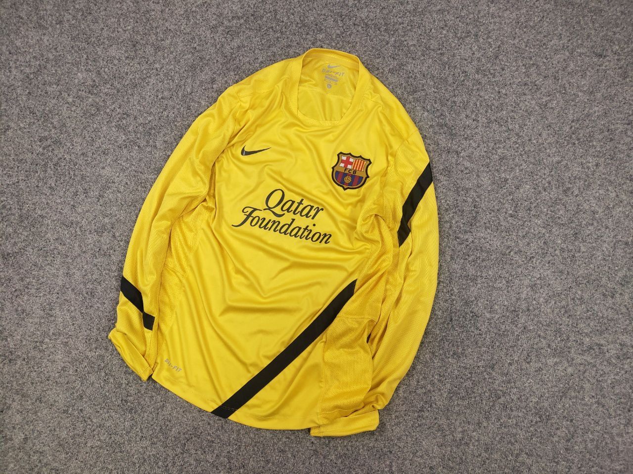Nike Nike Barcelona Training football shirt Long Sleeve jersey Size US M / EU 48-50 / 2 - 3 Thumbnail