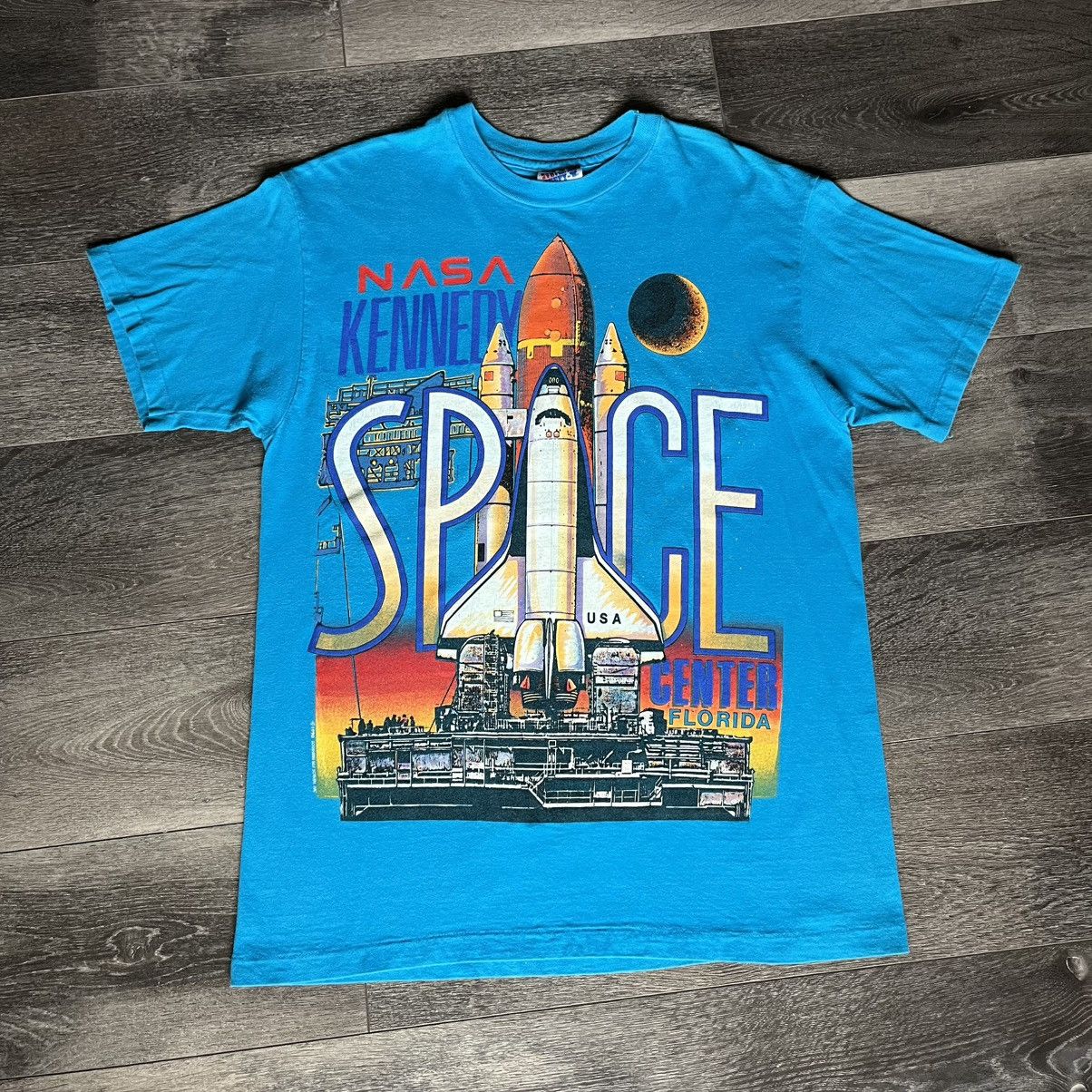 Vintage Vintage 1990s NASA Kennedy Space Center Big Graphic Logo Tee Size US M / EU 48-50 / 2 - 1 Thumbnail