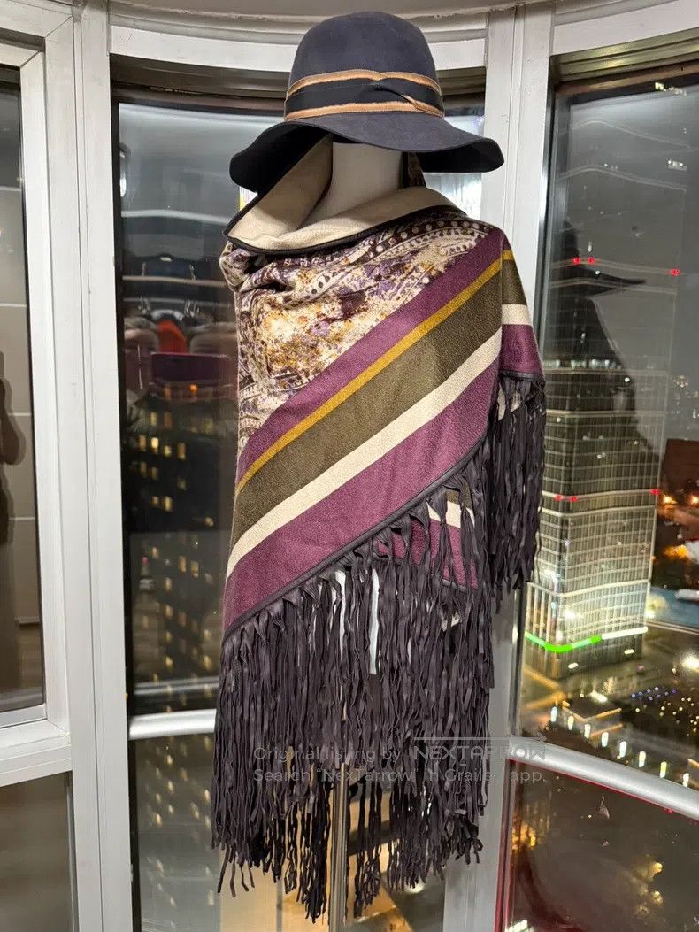 Loro Piana Loro Piana 100% cashmere, beige with purple-red stripes, b Size ONE SIZE - 6 Thumbnail