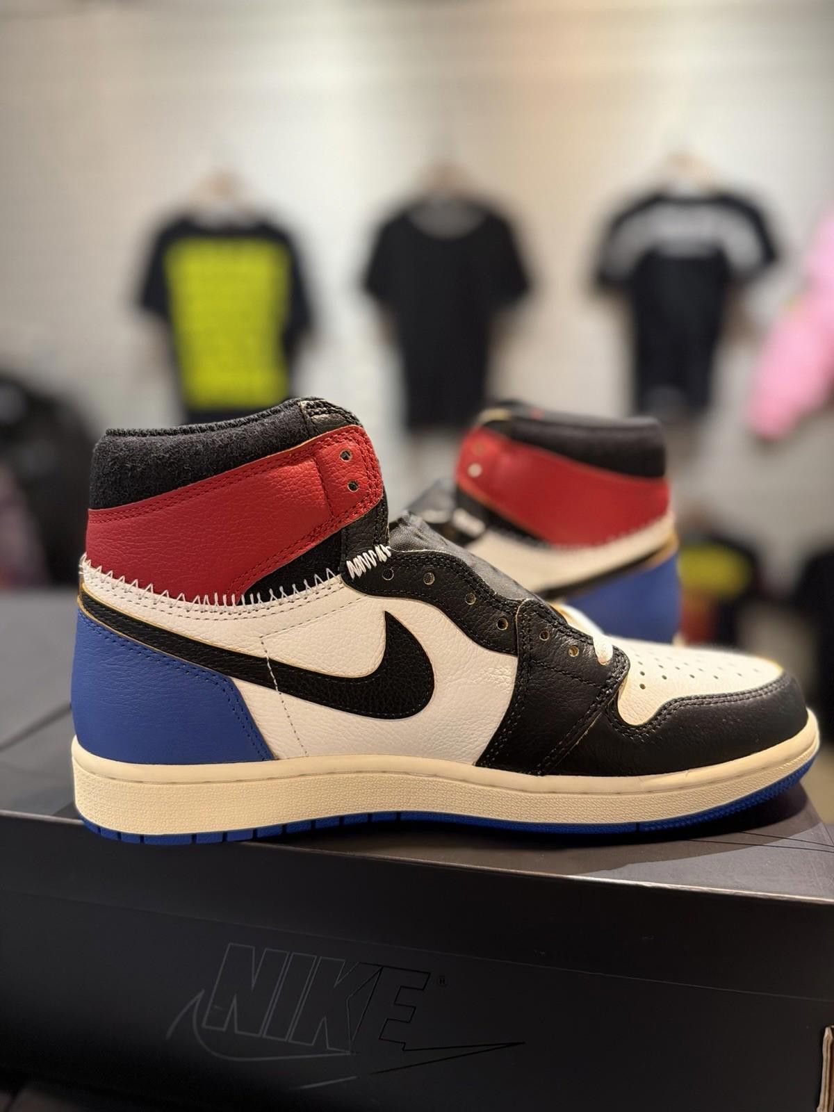 Jordan Brand Air Jordan 1 x Union x Fragment Black and Varsity Red (9) Size US 9 / EU 42 - 9 Thumbnail