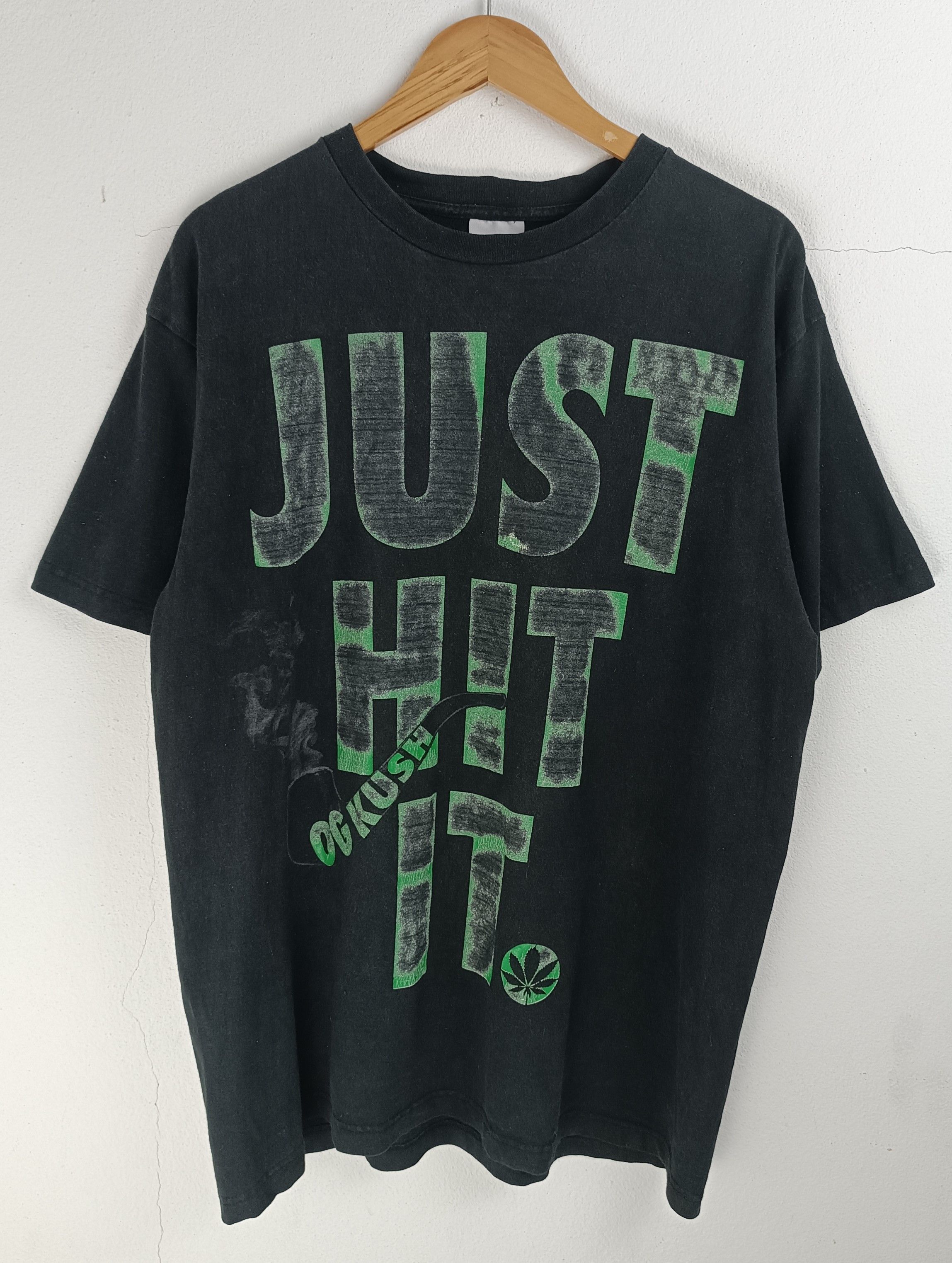 Vintage VINTAGE 90'S OG KUSH JUST HIT IT NIKE PARODY WEED 420 HUMOR Size US L / EU 52-54 / 3 - 3 Thumbnail