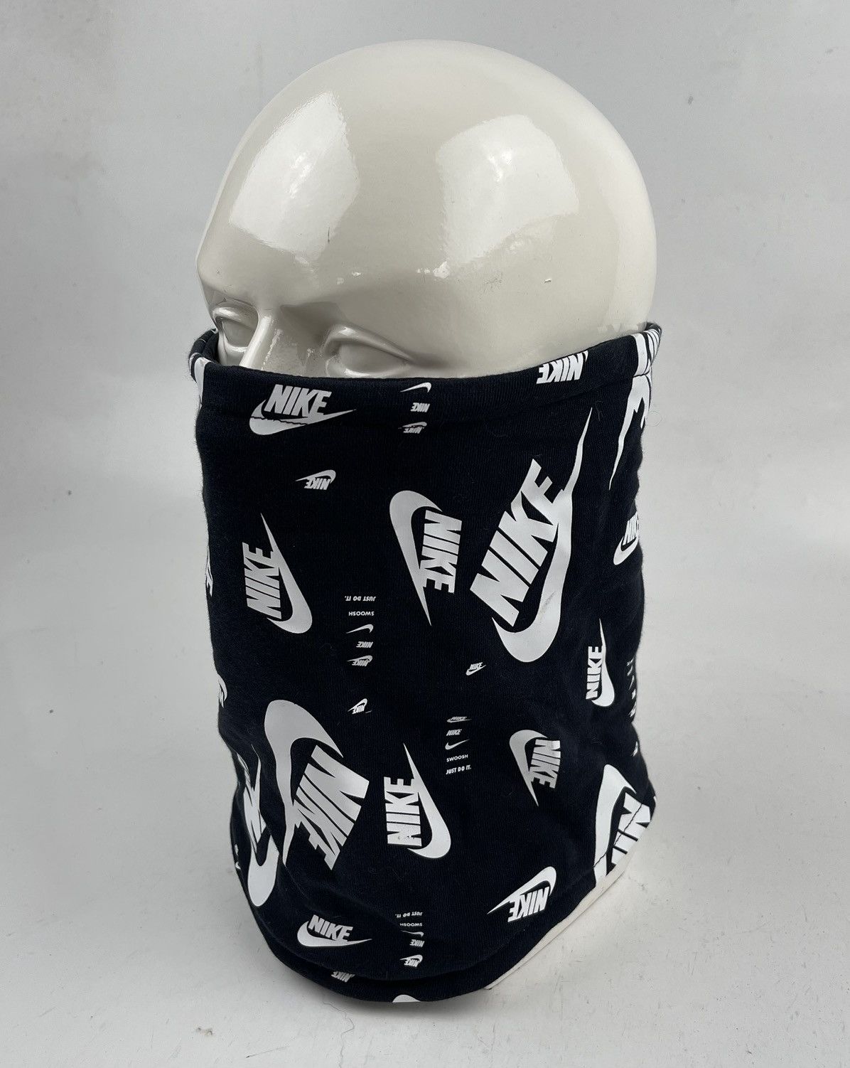 Nike rare design nike neck gaiter tc36 Size ONE SIZE - 1 Thumbnail