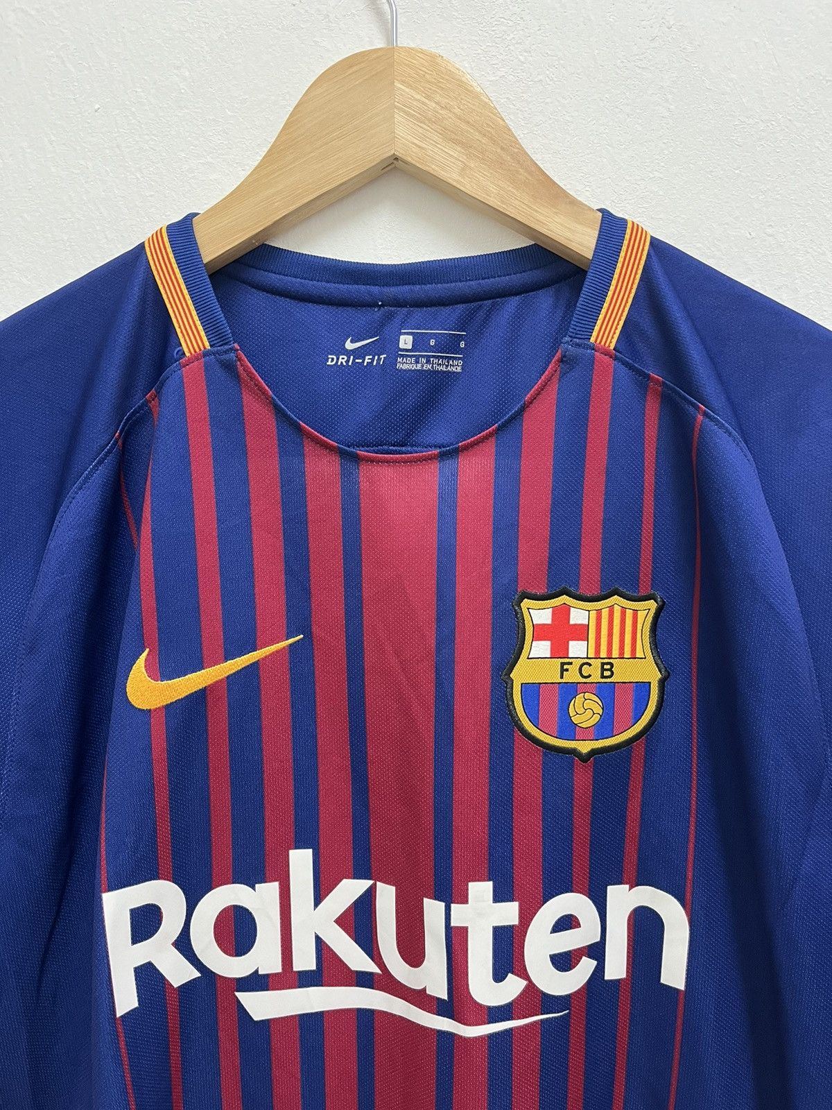 Nike SPECIAL EDITION‼️ Barcelona 2017/18 Iniesta Infinity Jersey Size US L / EU 52-54 / 3 - 9 Thumbnail