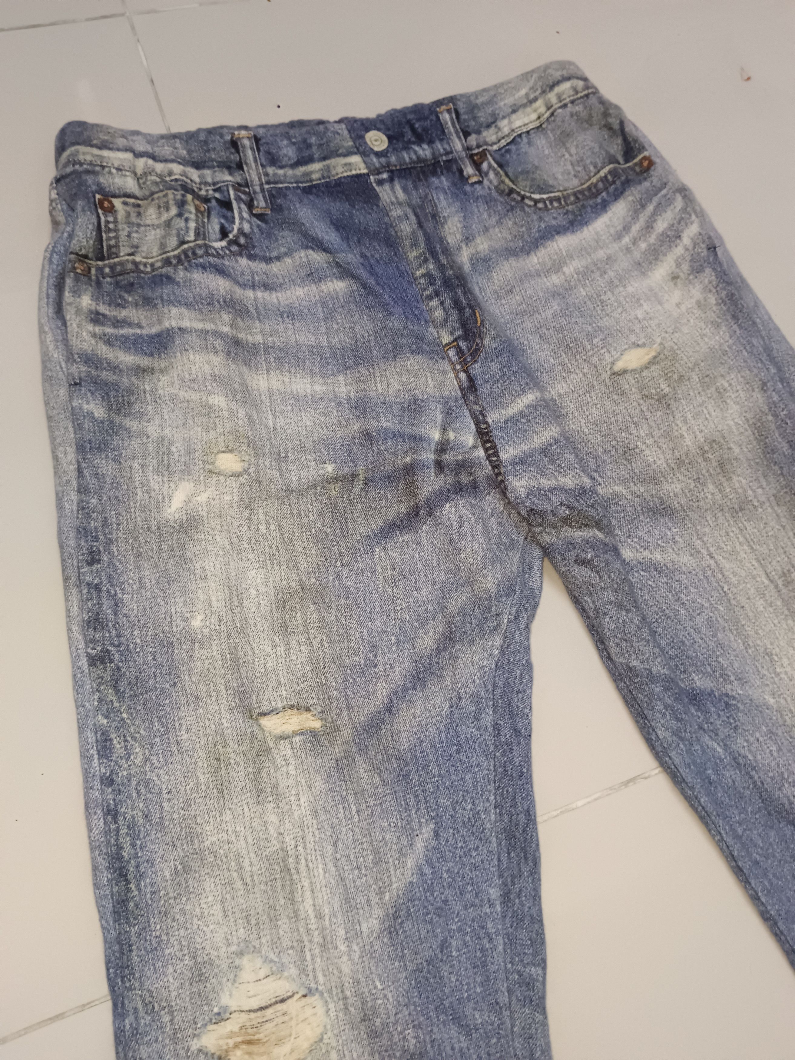 14th Addiction × Beams Plus × Le Grande Bleu (L.G.B.) Vintage Beams Japan Distressed Jeans Size US 31 - 3 Thumbnail