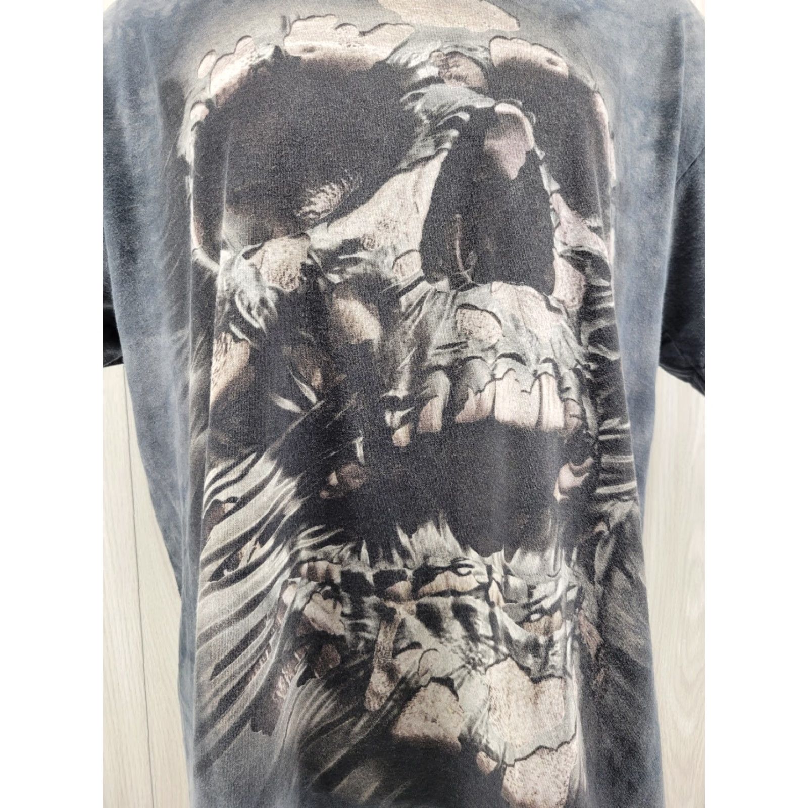 The Mountain The Mountain Skull Breakthrough T-Shirt Adult 2XL Gray Size US XXL / EU 58 / 5 - 2 Thumbnail