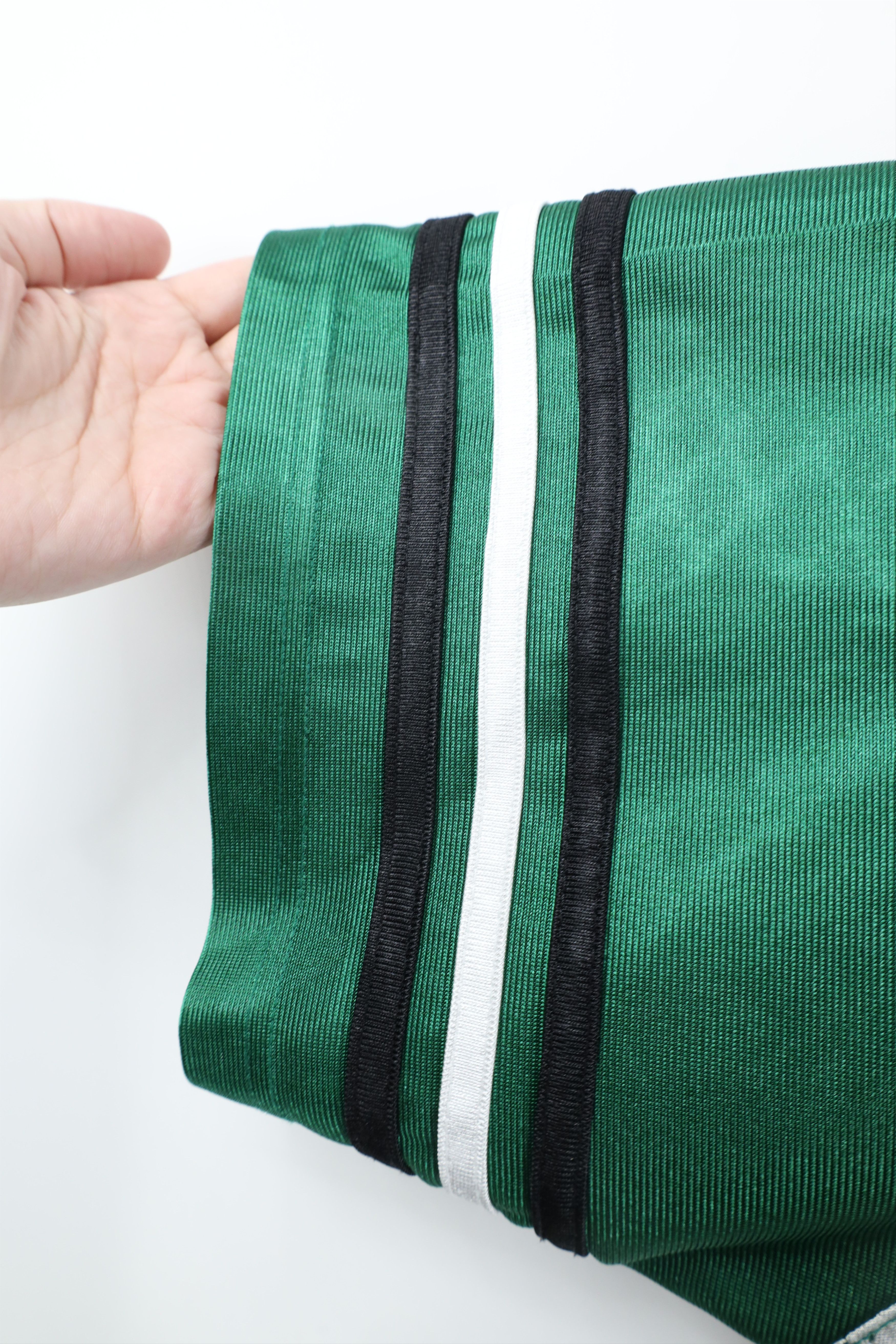 Vintage Vintage Streetwear Spell Out Harlem Football Jersey Green Size US XL / EU 56 / 4 - 7 Thumbnail