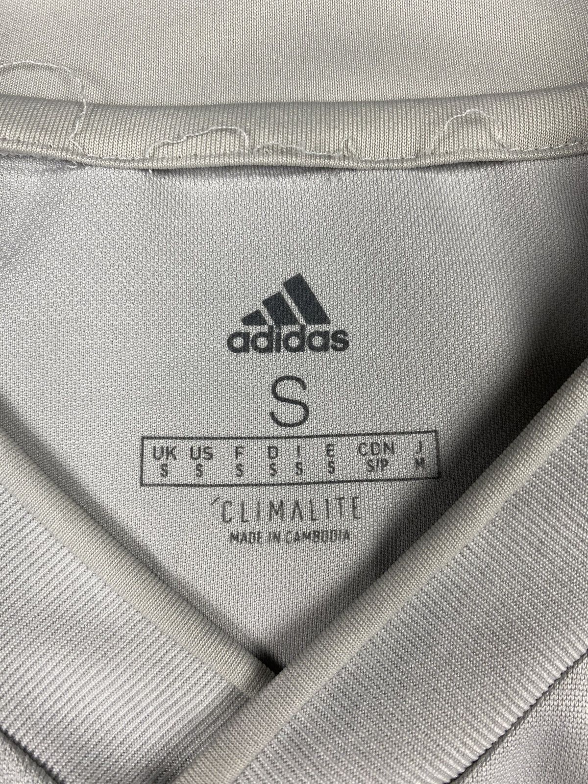 Vintage Adidas Juventus Ronaldo Soccer Jersey Tee T Shirt Size US S / EU 44-46 / 1 - 19 Thumbnail
