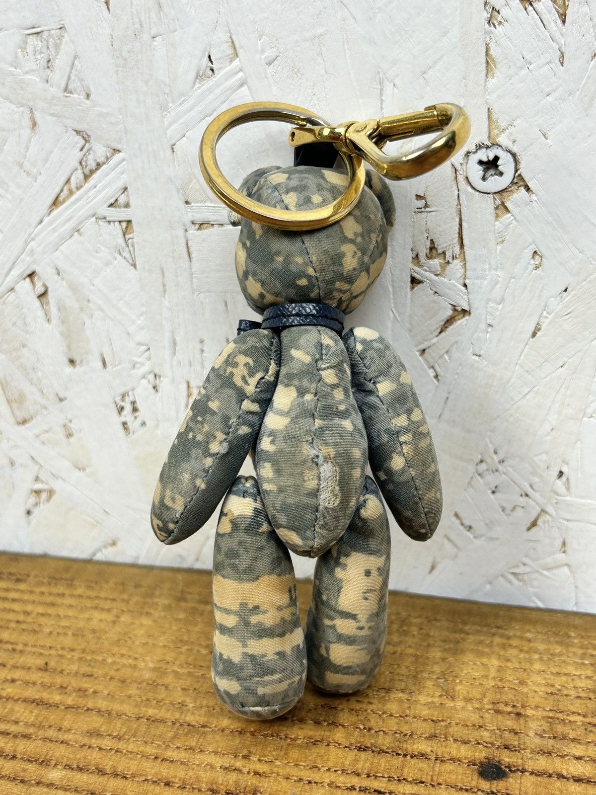 Prada Prada Camouflage Print Damaged Fabric Bear Charm Keychain Size ONE SIZE - 7 Thumbnail