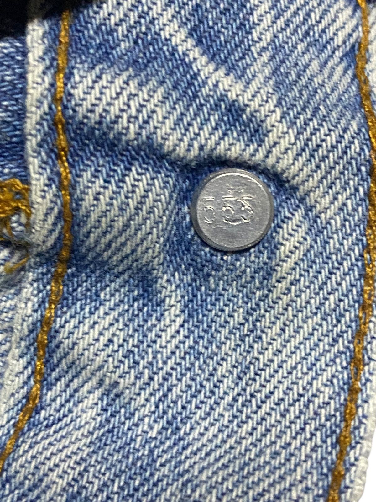 Levi's Vintage Clothing Vintage Levis 501 90s Light Wash Distressed Loose Jeans Size US 30 / EU 46 - 14 Thumbnail