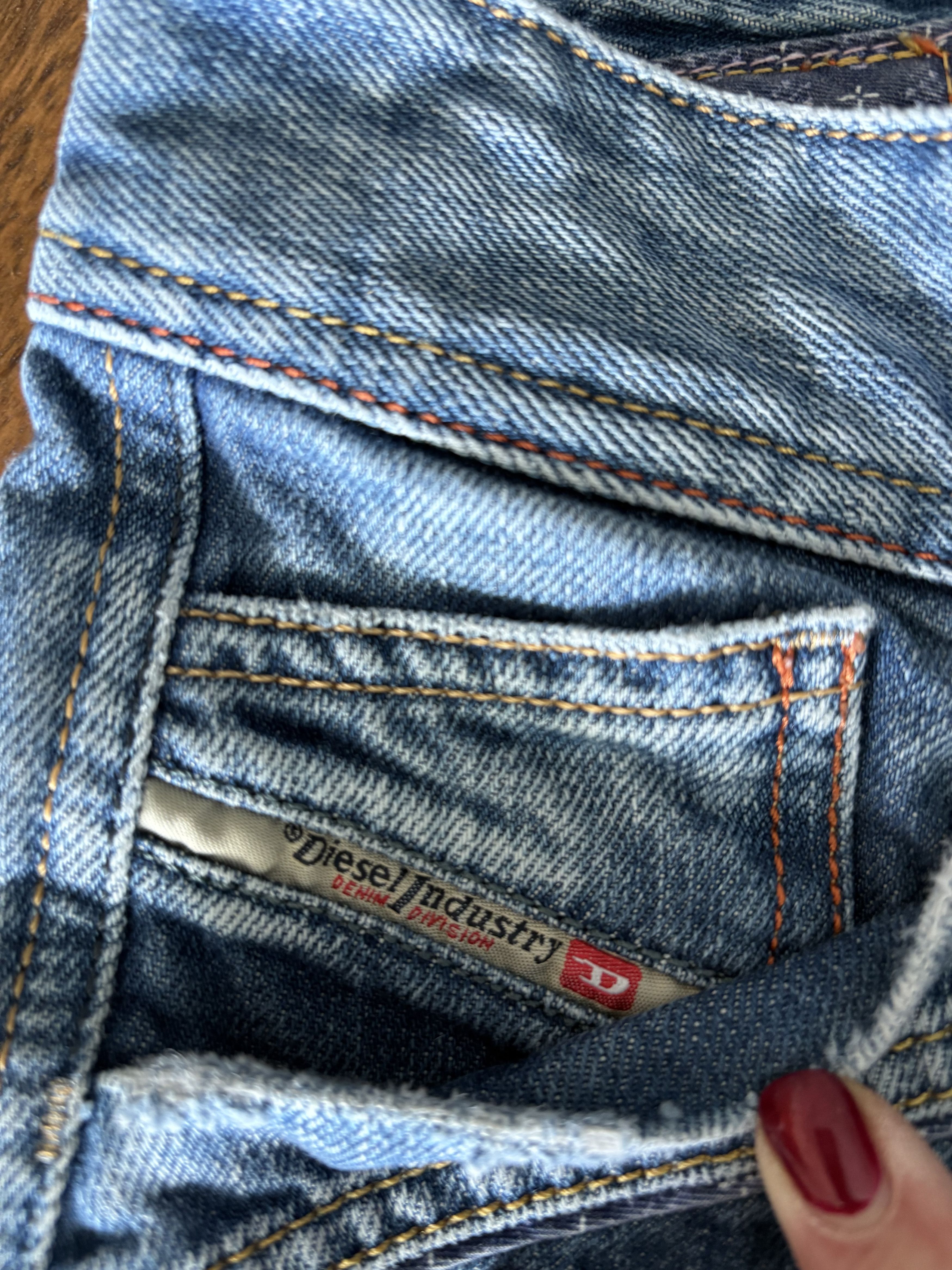 Diesel Diesel Reckfly Made in Italy Low Rise Jeans Size 27 Size 27" / US 4 / IT 40 - 3 Thumbnail