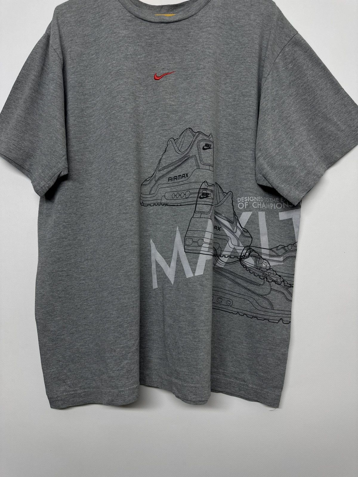 Nike Vintage Y2k Nike Air Max Big Logo Print T-Shirt Size US L / EU 52-54 / 3 - 7 Thumbnail