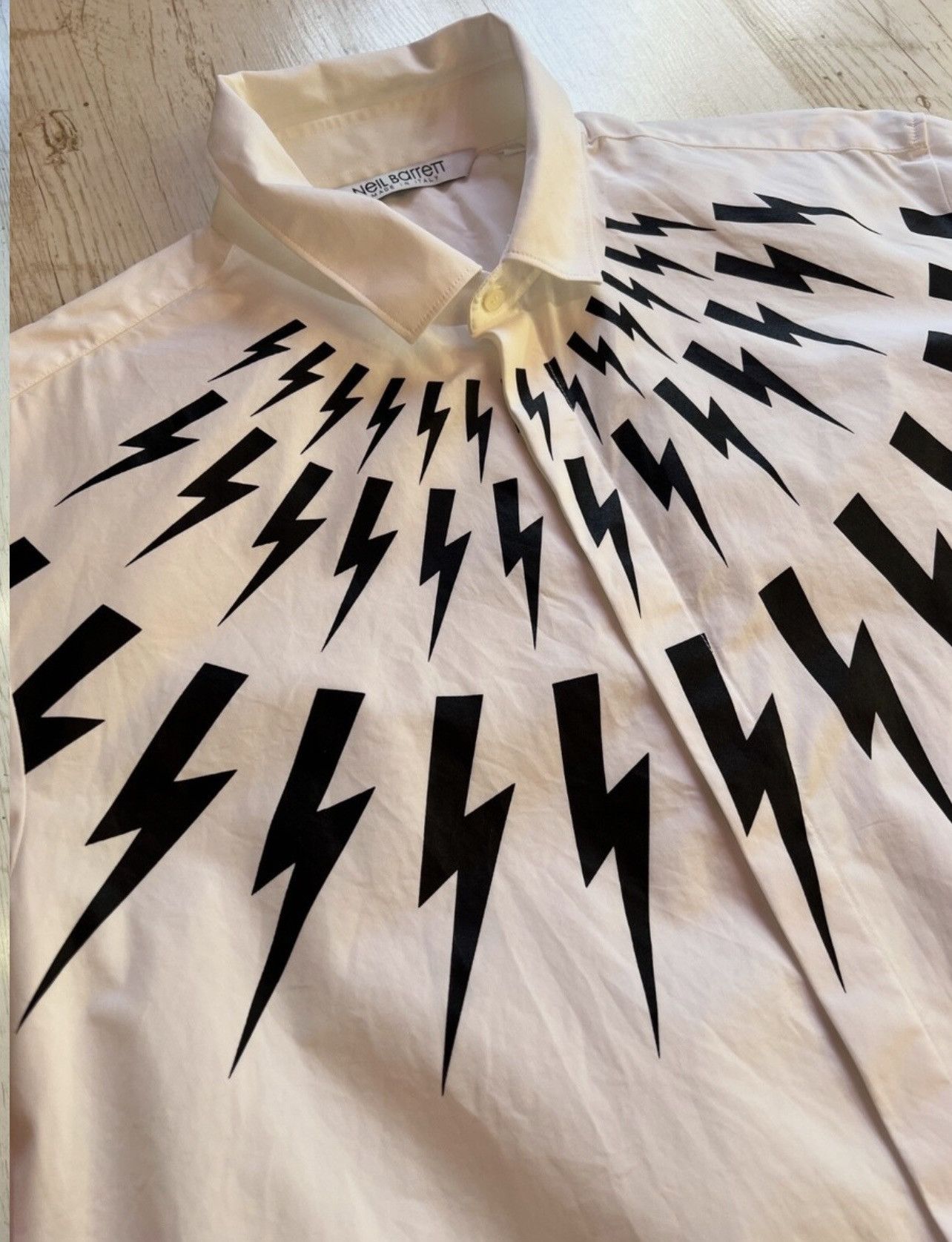 Neil Barrett Neil Barrett Lightning Logo Oversized Shirt – Size S Size US S / EU 44-46 / 1 - 8 Thumbnail