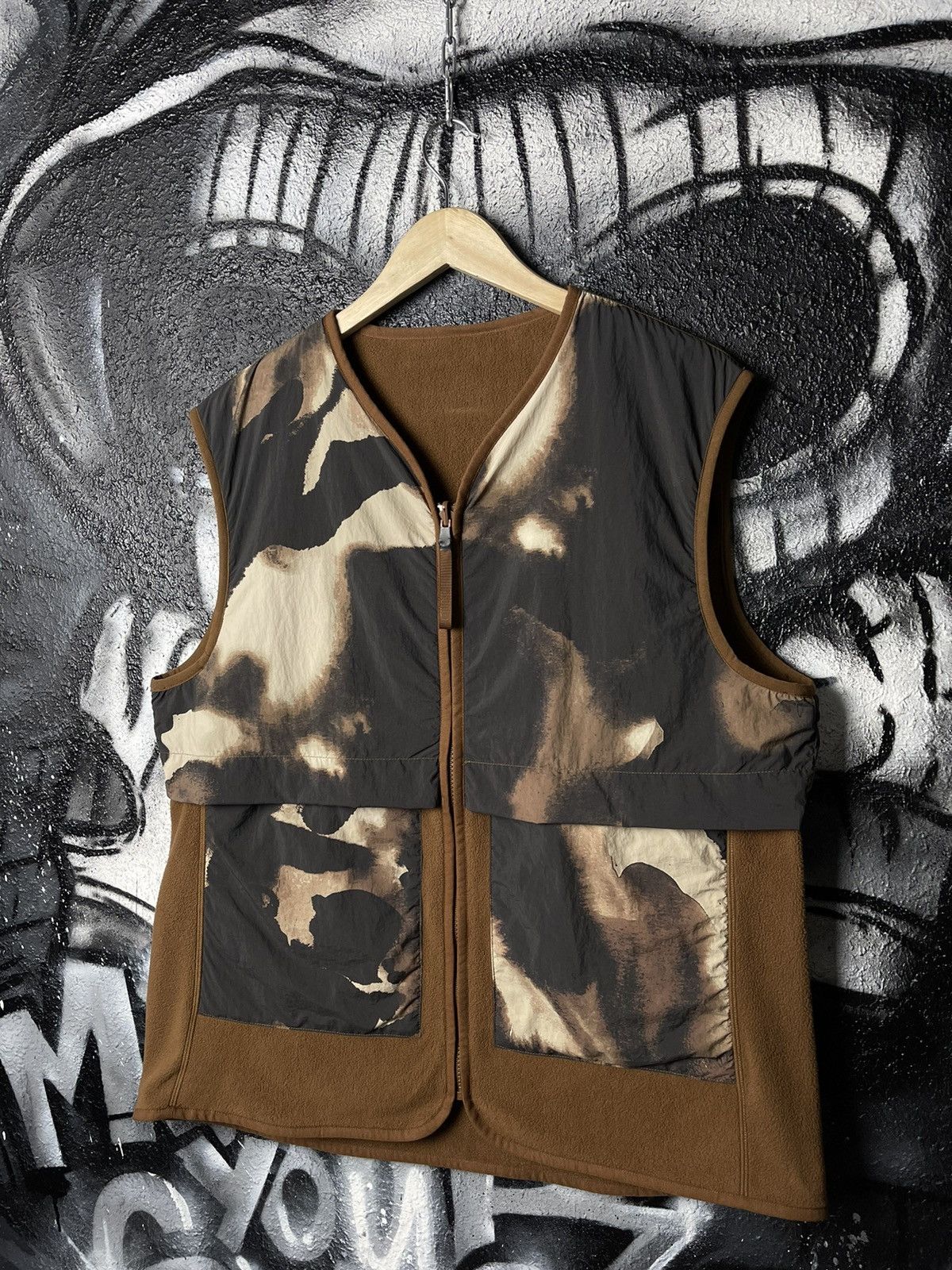 H&M H&M Move Reversible Outdoor Fleece Vest Men’s Gilet Size M Size US M / EU 48-50 / 2 - 1 Thumbnail