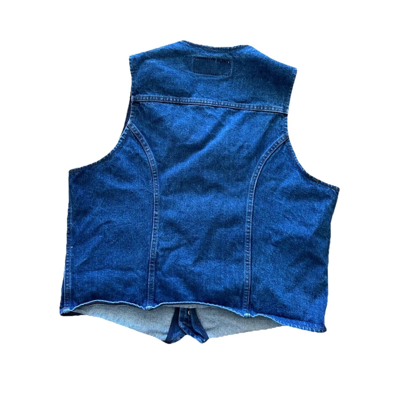 Wrangler VINTAGE Wrangler Denim Vest Biker Trucker Cowboy Western Rodeo 90s Large Blue Denim Vest Shirt Mens Leather Accent Pockets Button Short Sleeveless Size US L / EU 52-54 / 3 - 7 Thumbnail